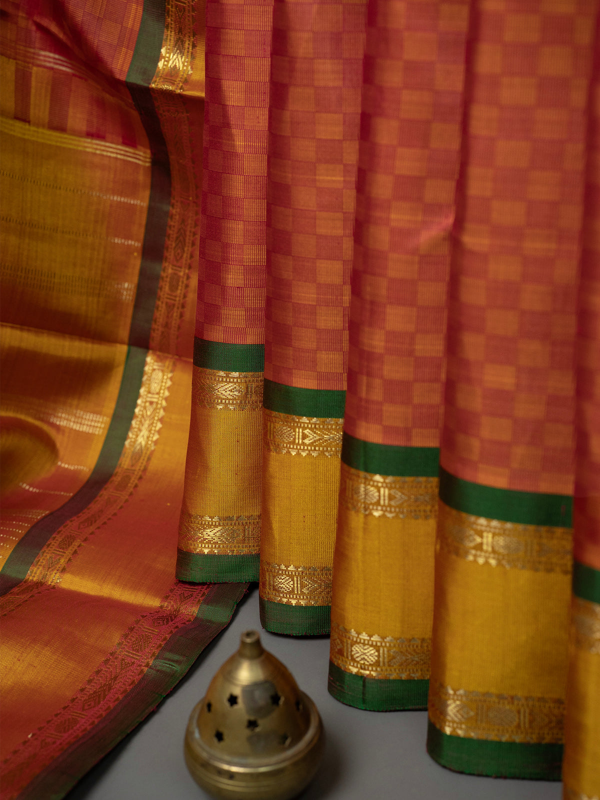 Paimadi rettapet border/ Kanjipuram Silk Saree CLSA9995