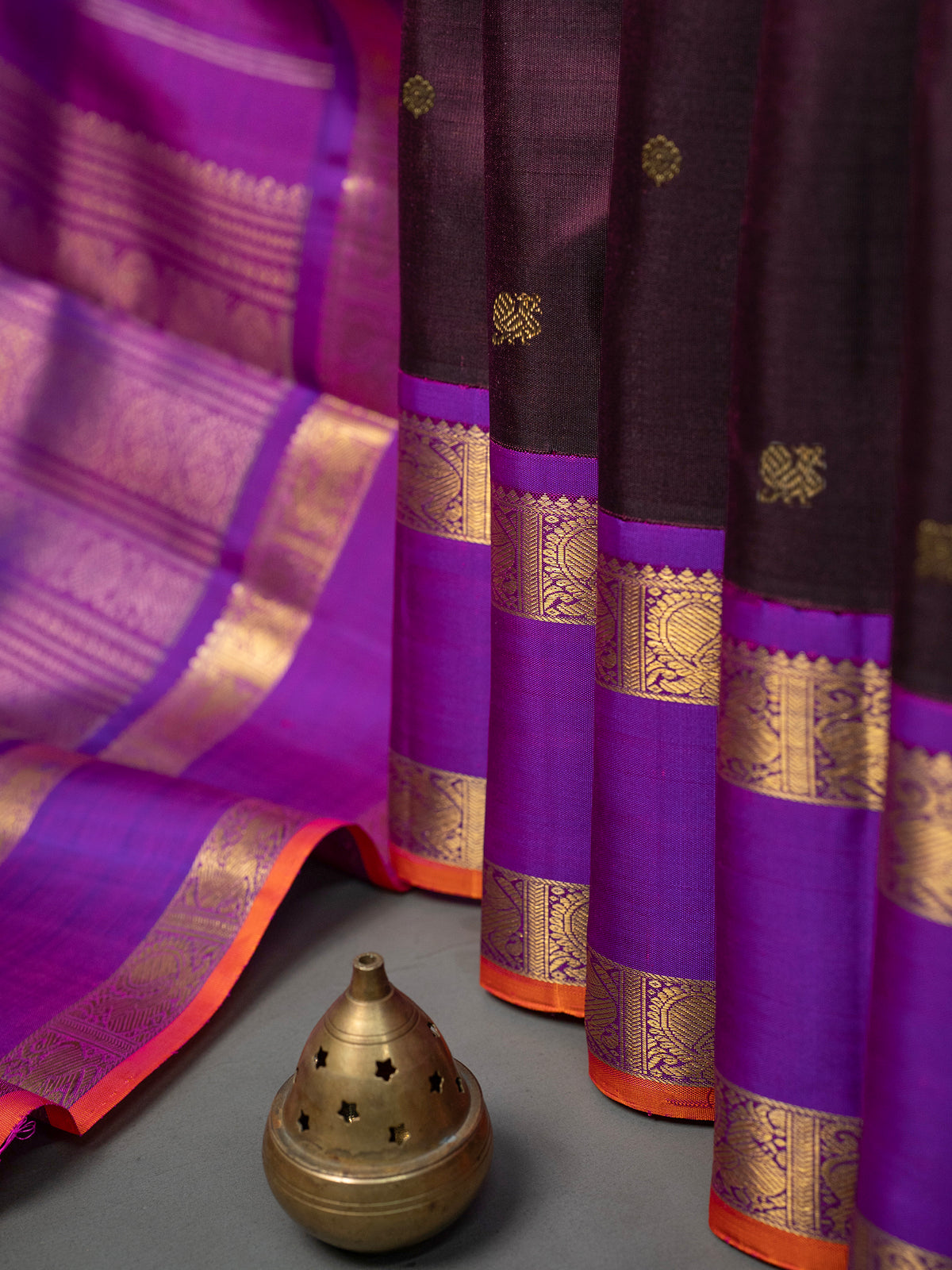 Brown and purple rettapet border kai korvai/ Kanjipuram Silk Saree CLSA8221