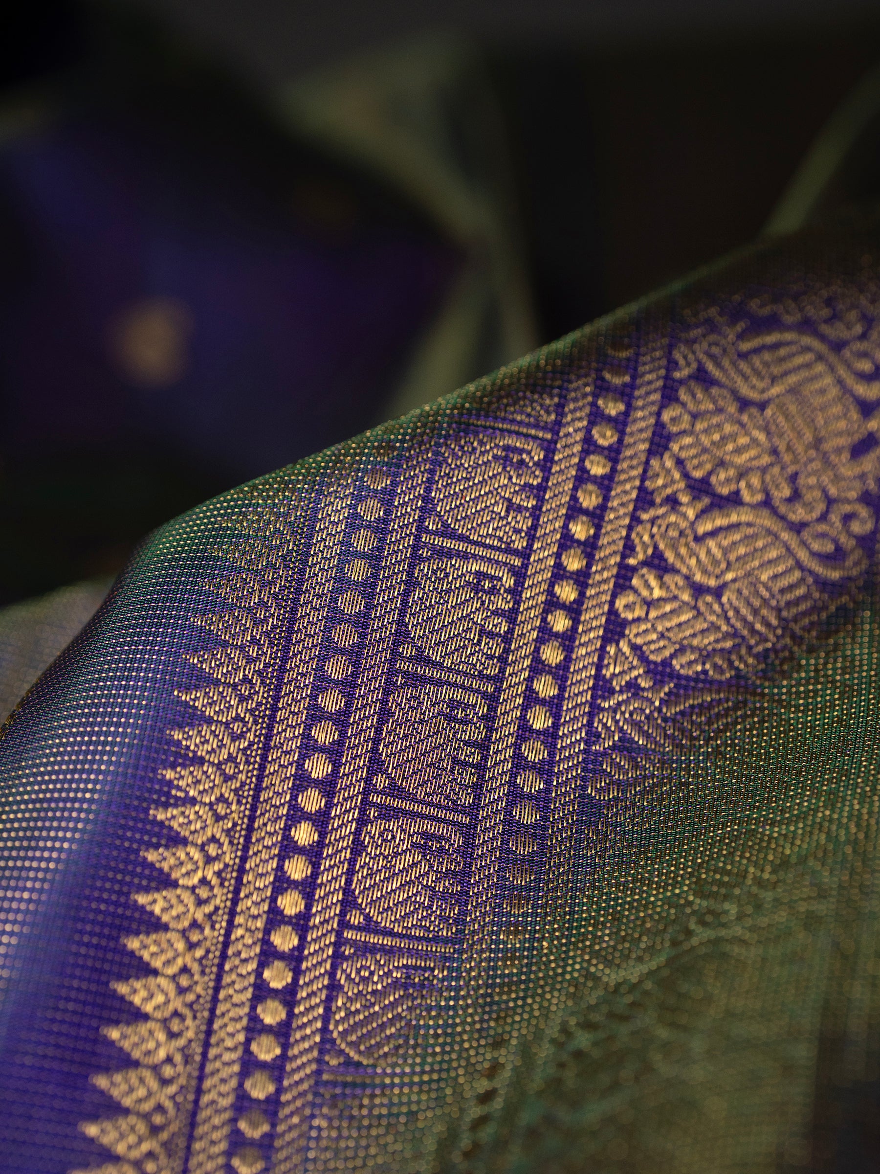 Mayilkazhuthu vairaoosi Kanjipuram Silk Saree CLSA9909