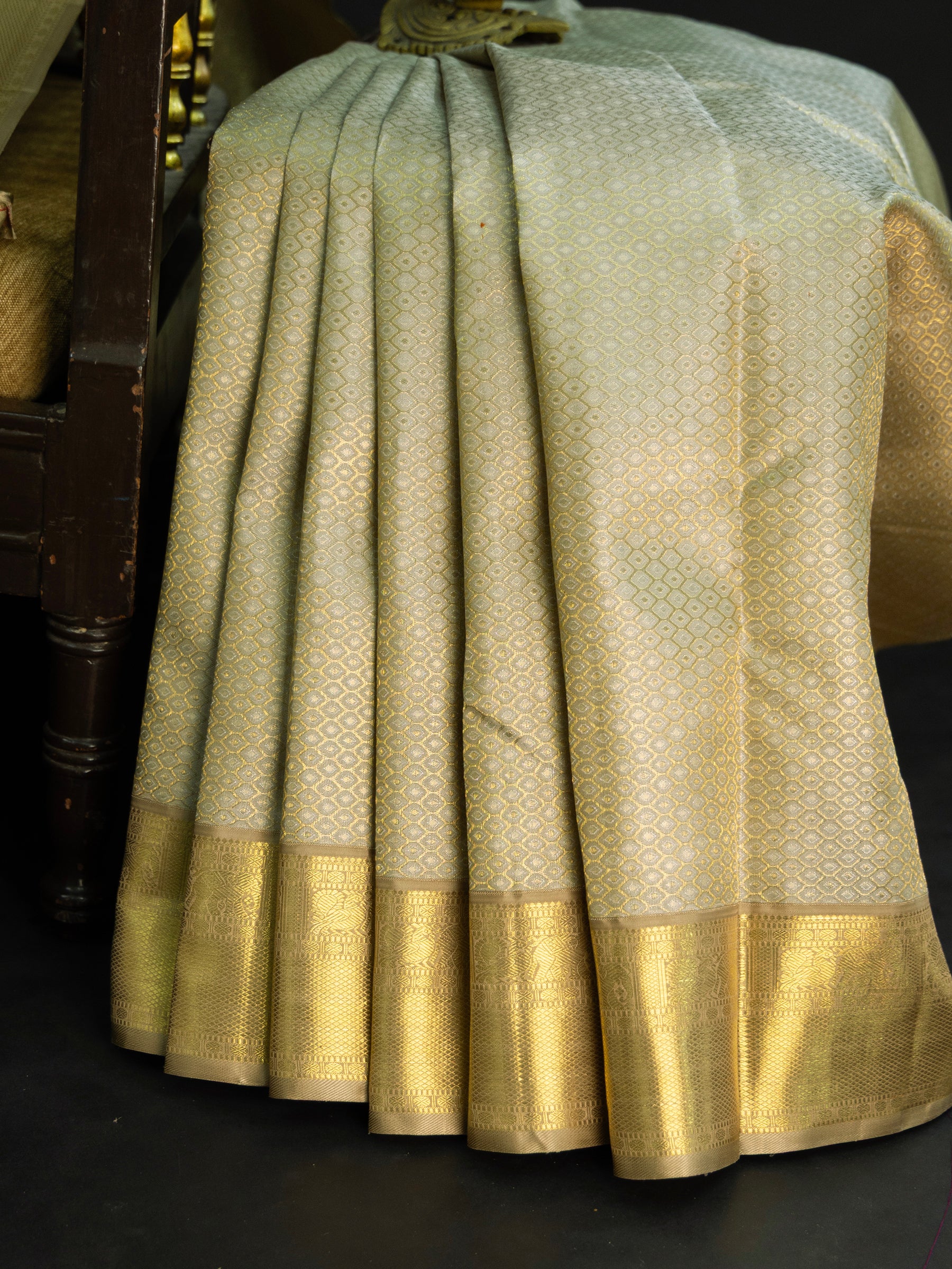Honey comb brocade / Bridal Kanjipuram Silk Saree CLSA4204