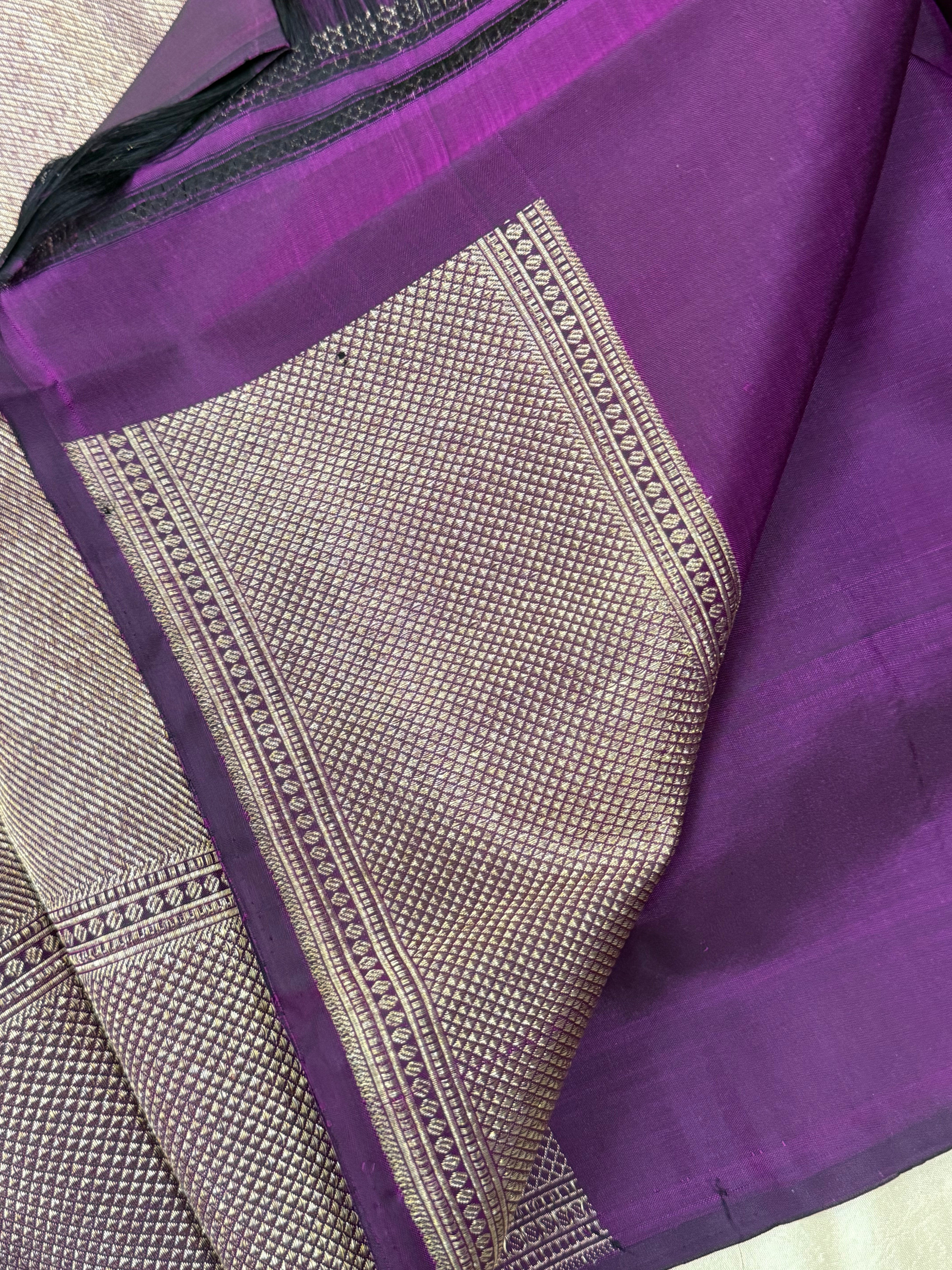 Deep purple benaras style weaving / Arani silk