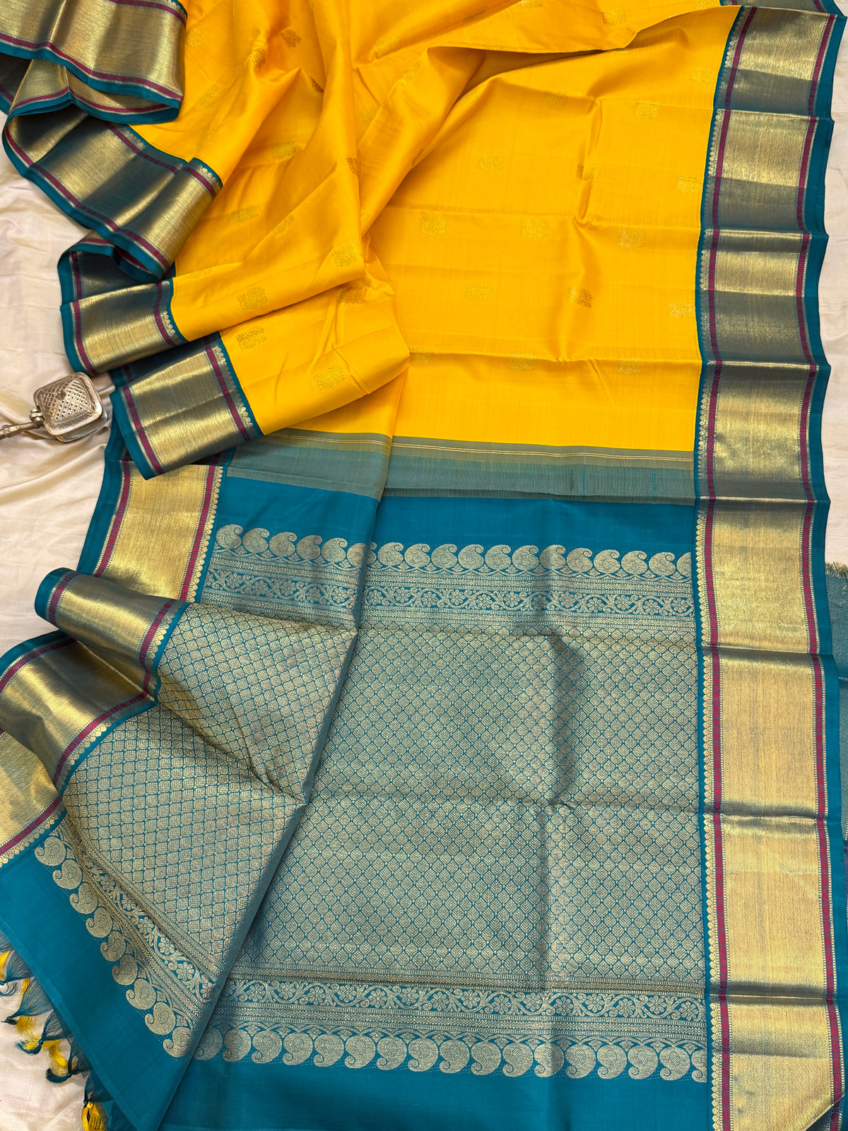 Yellow Zari butta and Korvai mayilkazhuthu/Aarani silk saree clsa 11123