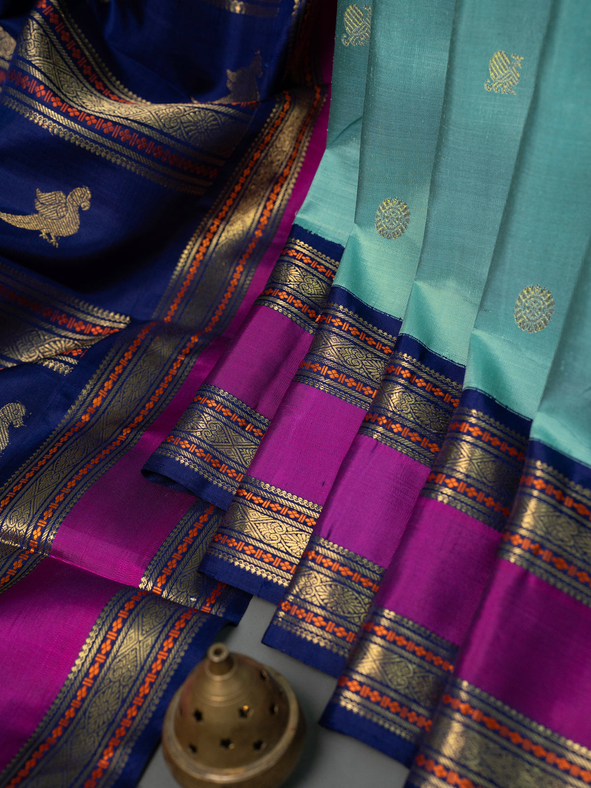 Powder blue retta pet pure Kanjipuram Silk Saree CLSA10976