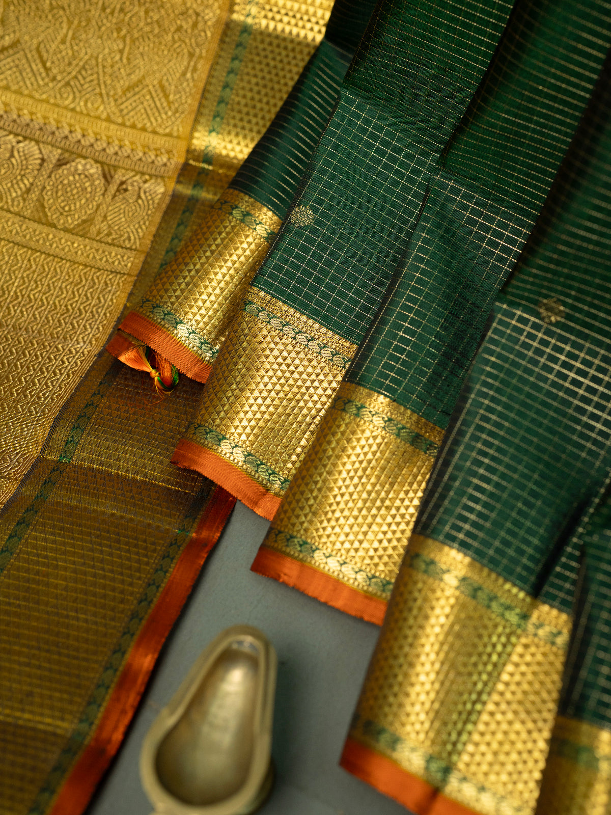 Green Zari checks with butta/Kanjipuram Silk Saree CLSA11609