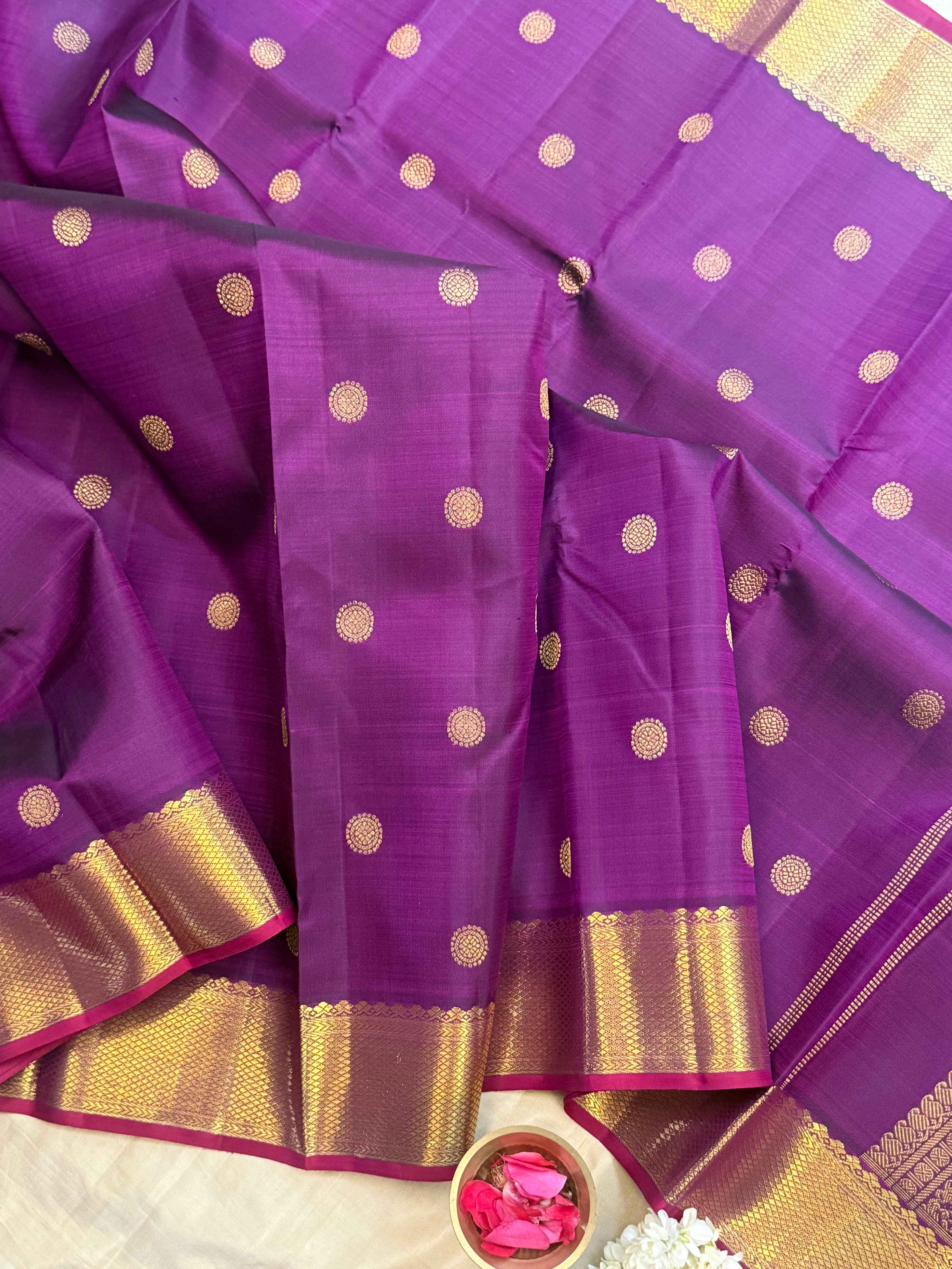 Aubergine color kuil kann pet / Kanjipuram silk