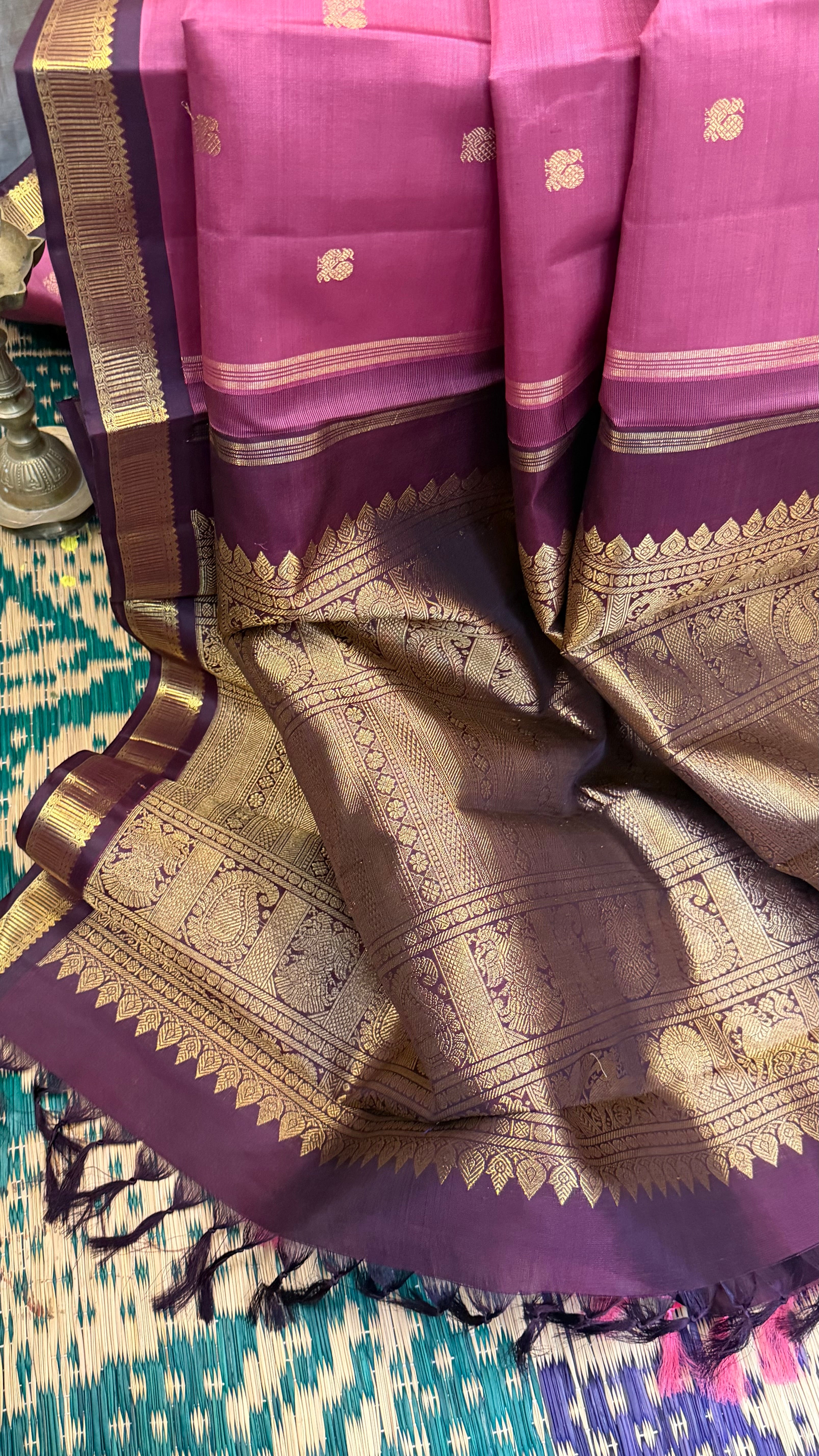 Swapnam:  mauve color small pet  /  Kanjipuram silk