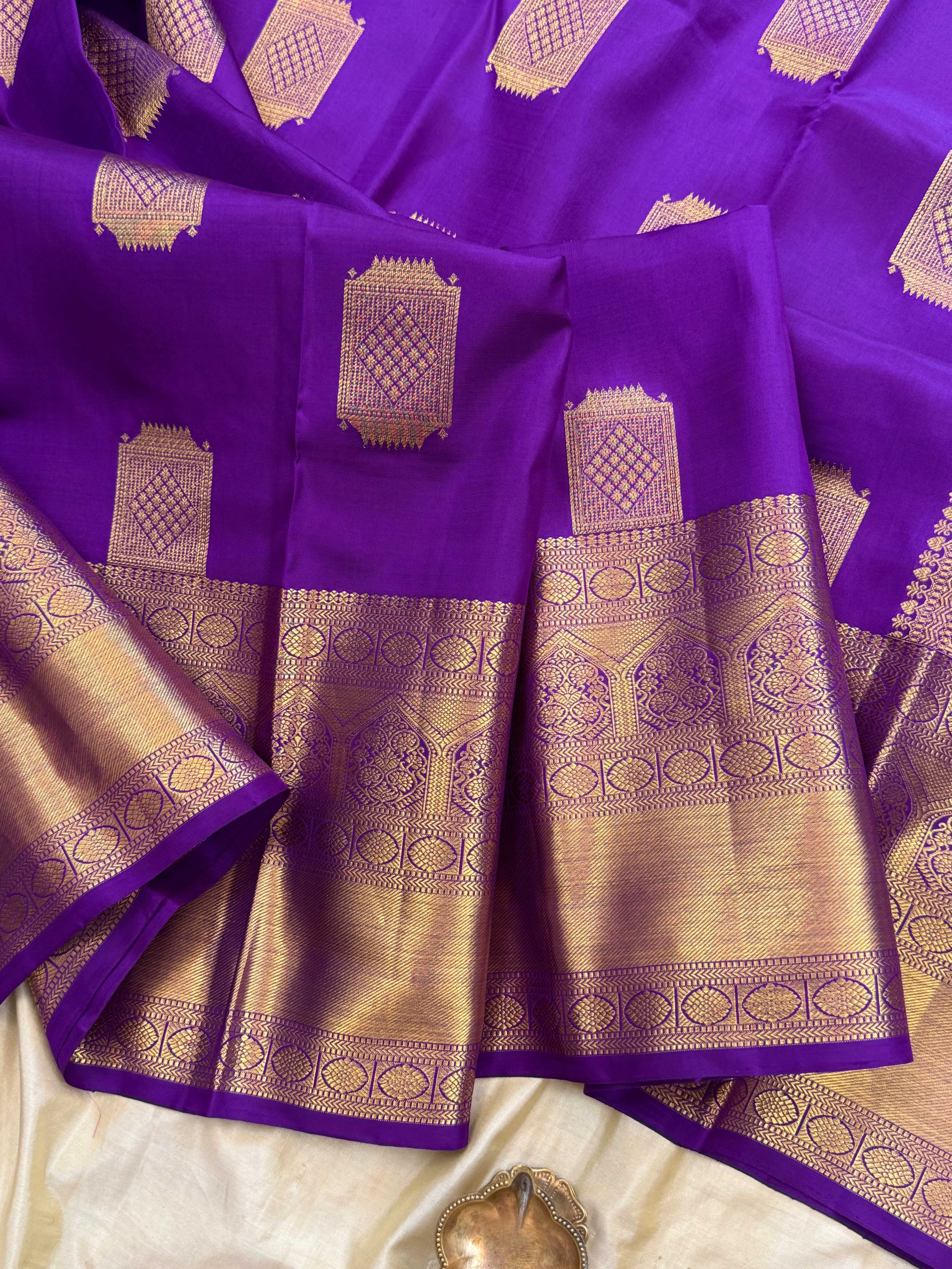 Majenta body colour / Arani silk