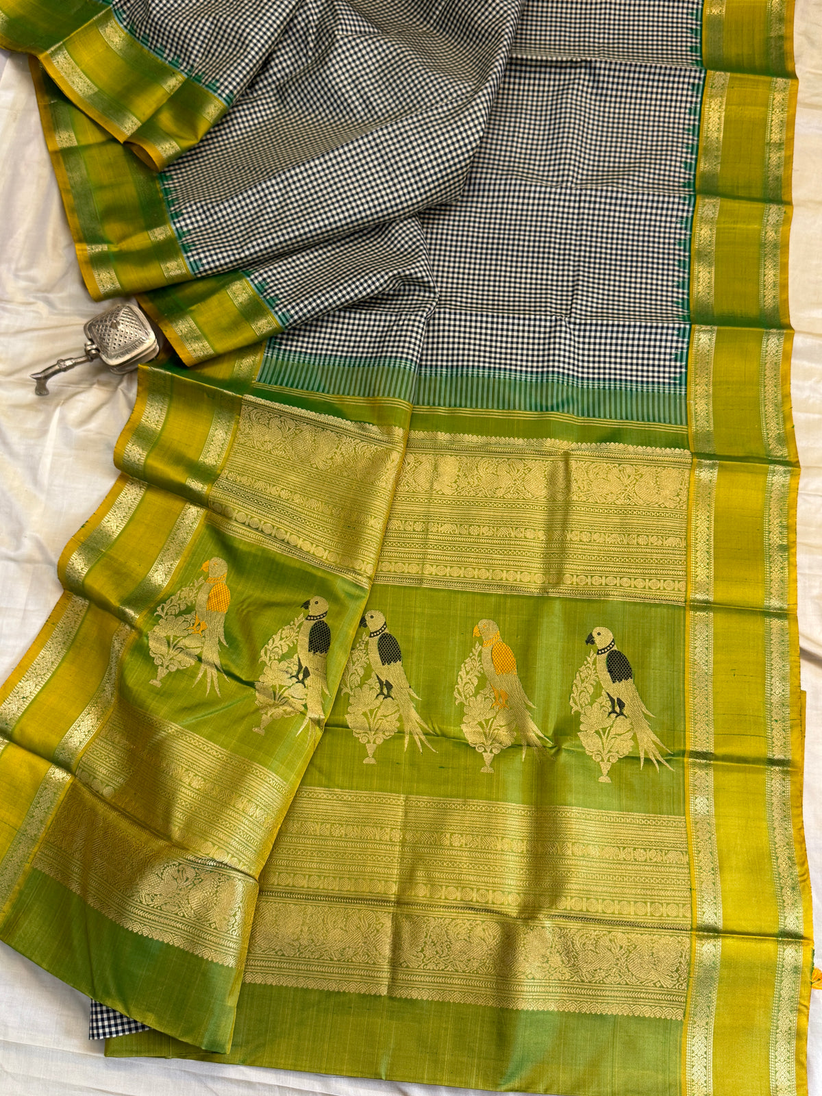 Special edition-black and white podi kattam with Rettapet border and Korvai silk saree/clsa 12583