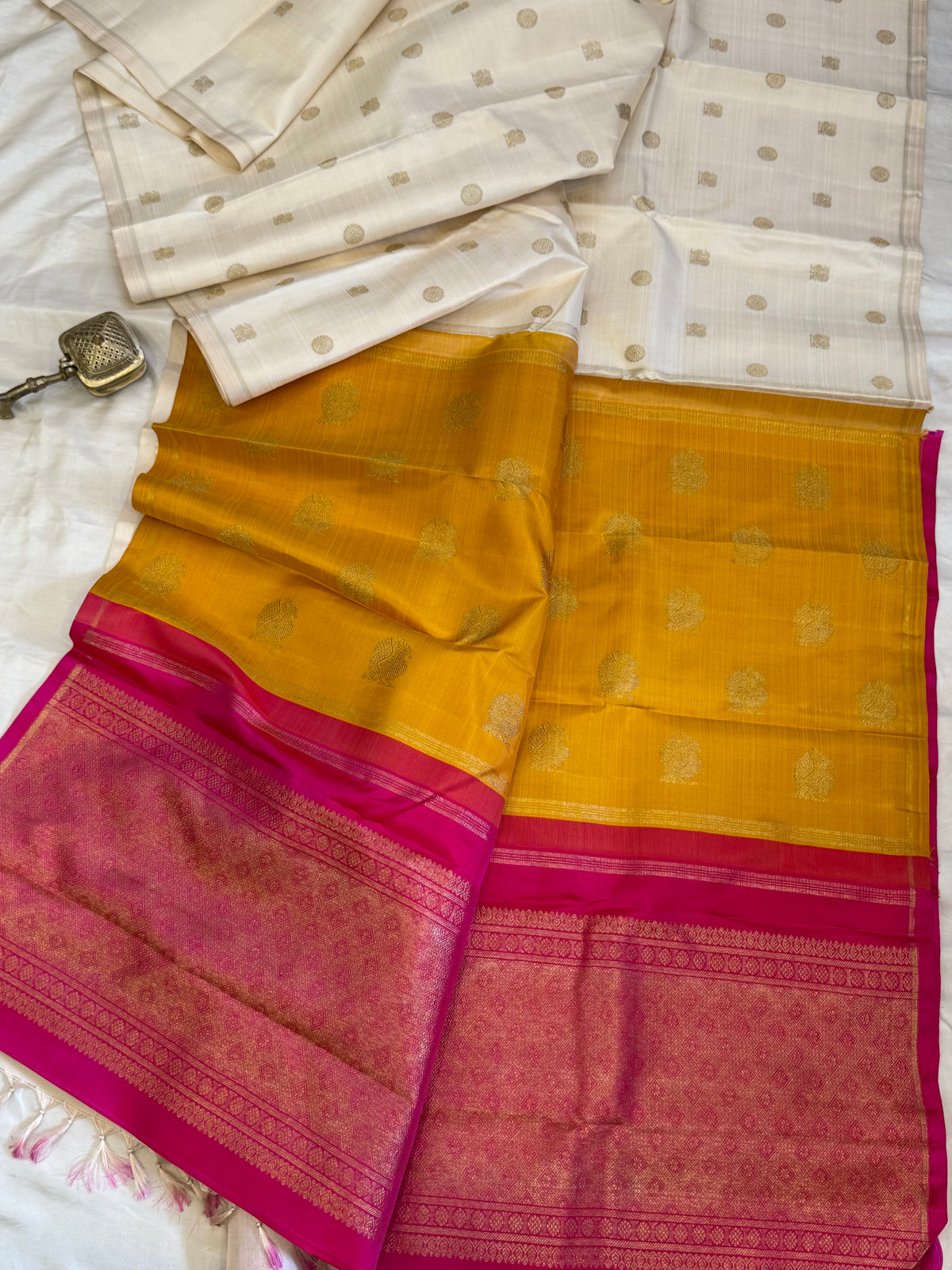 Offwhite double pallu borderless / Kanjipuram silk CLSA12811