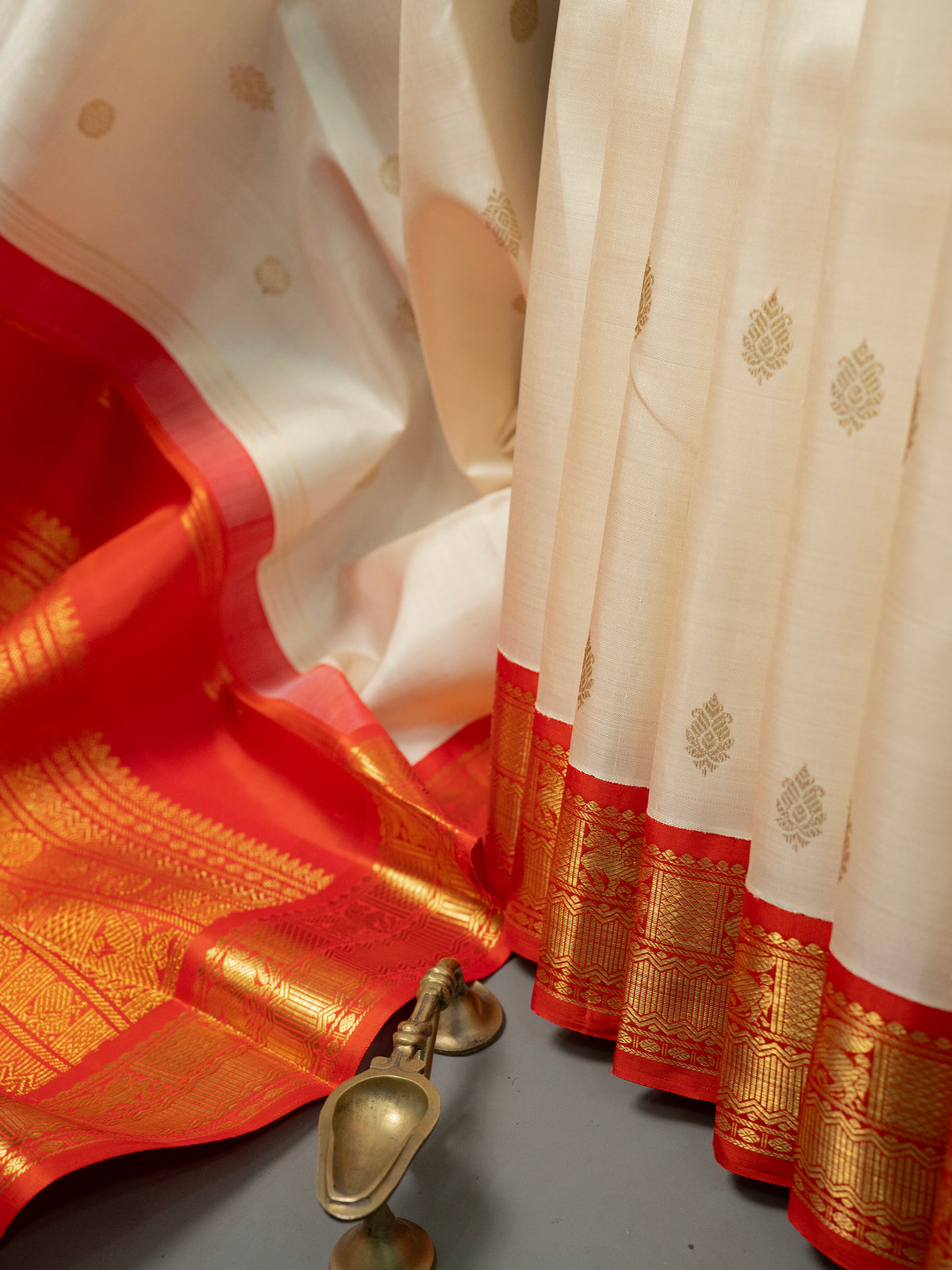 Off white Korvai Kanjipuram Silk Saree CLSA10619