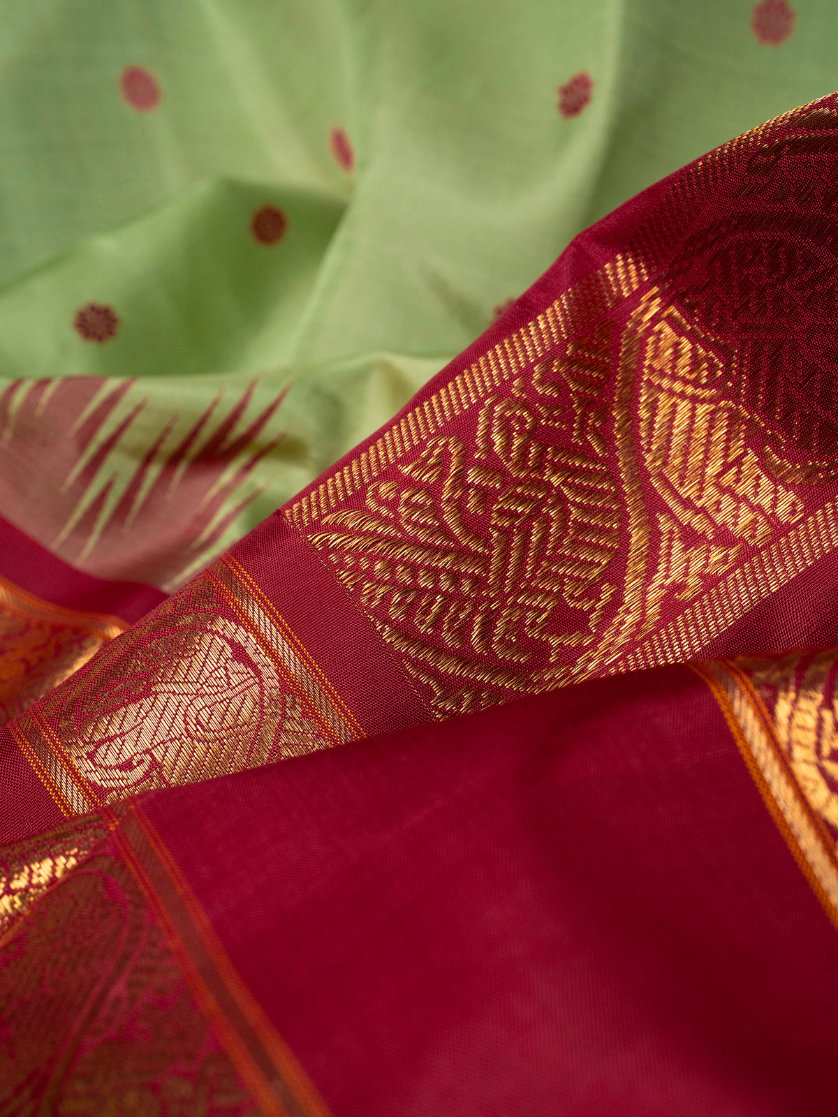 Vinatage Elaichi green Kai Korvai Pure Kanjipuram Silk Saree CLSA11910