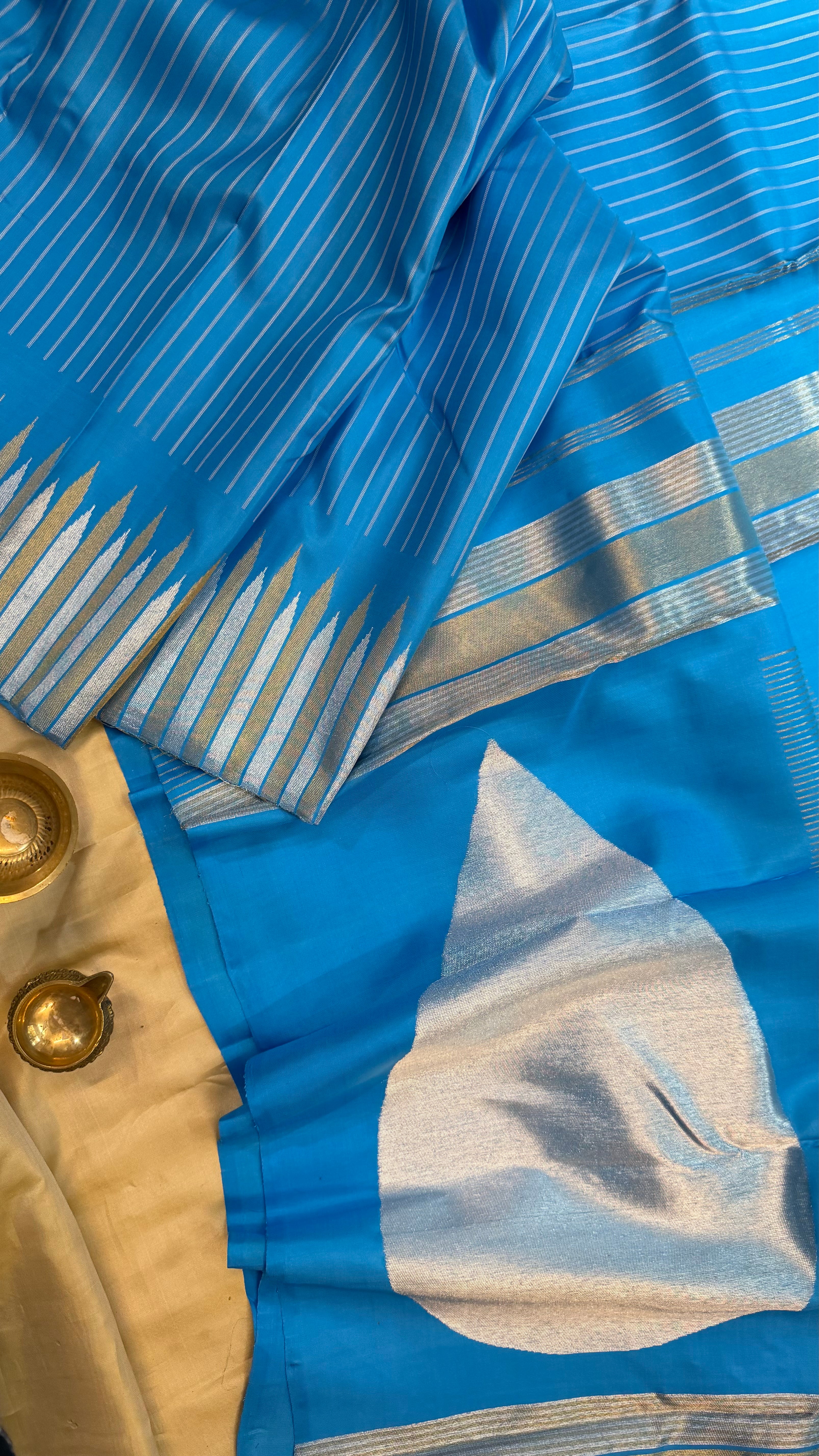 Sky blue 8 Kol master weaver / Kanjipuram silk