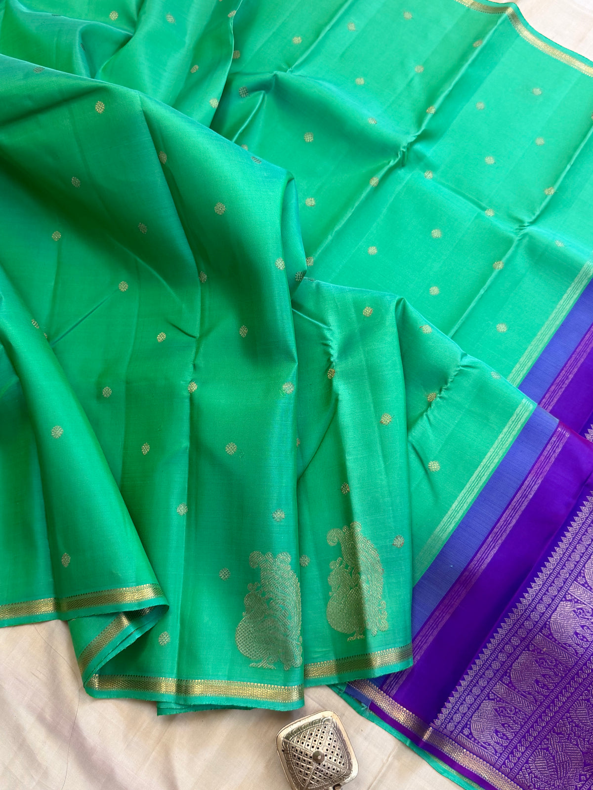 Colours of Navarathri sea green beetu Butta / pure Kanjipuram silk