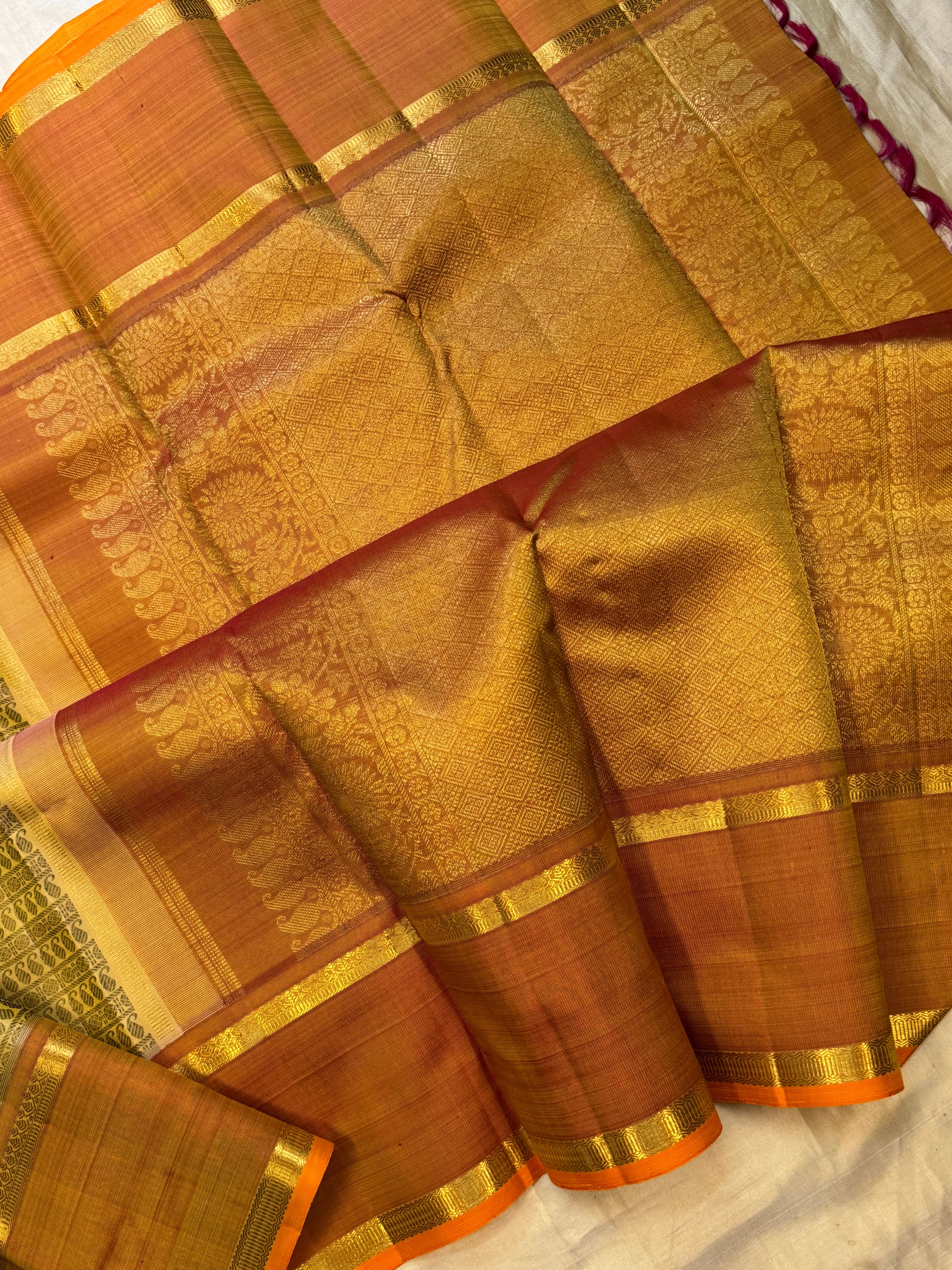 Creamish gold varisapet rust border  / kanjipuram silk