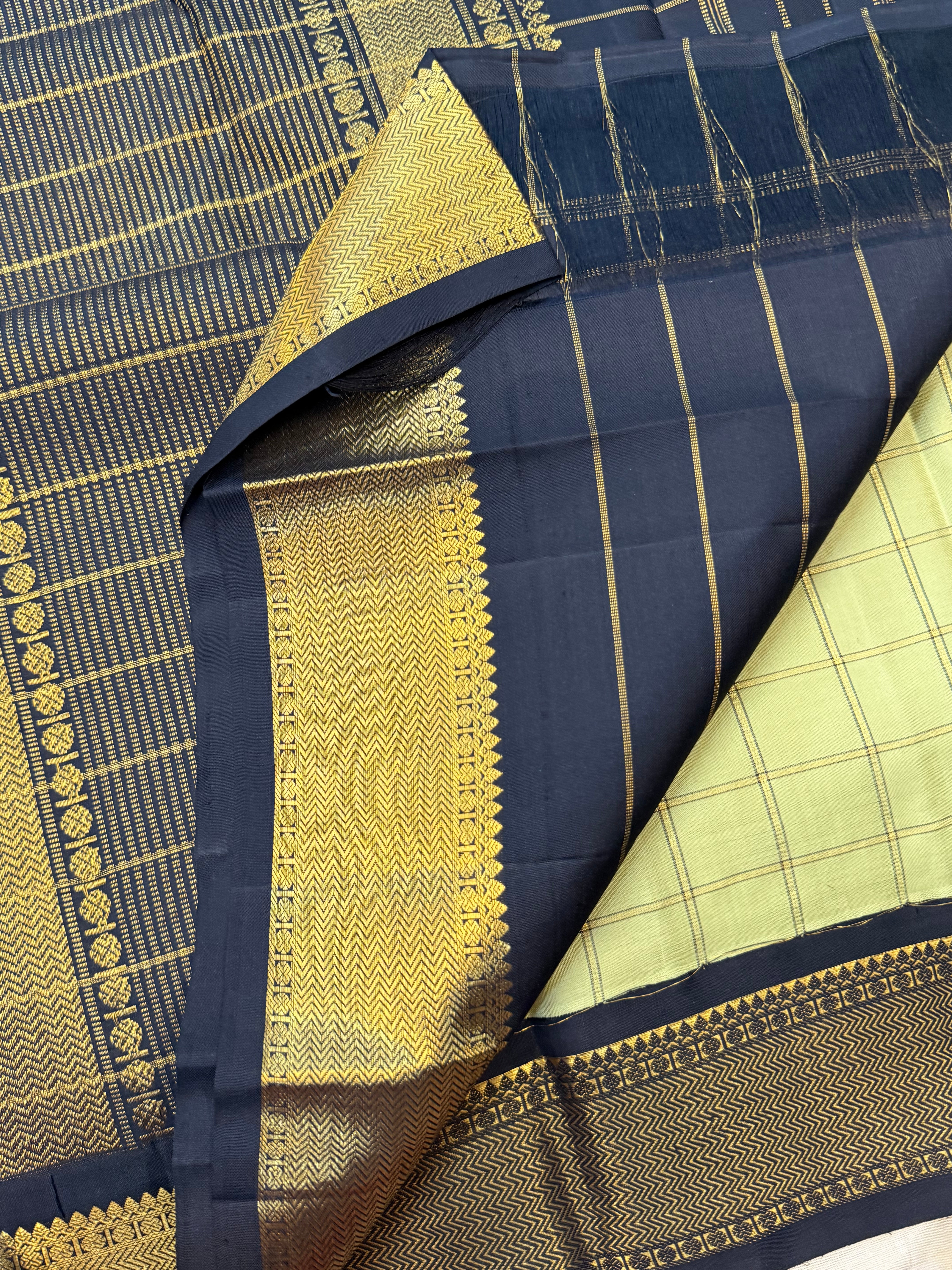 Pista green and black check / Arani silk