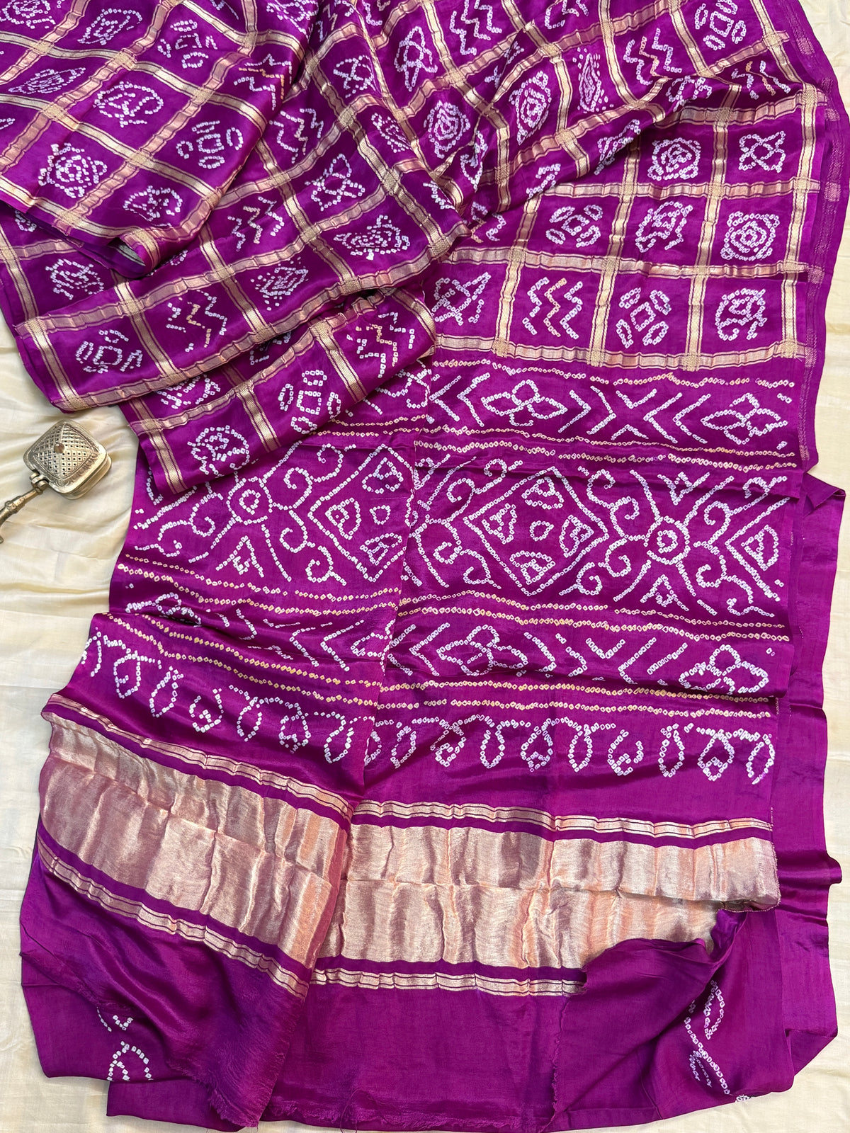 Majenta bandhini and gajji silk saree clsa 11940