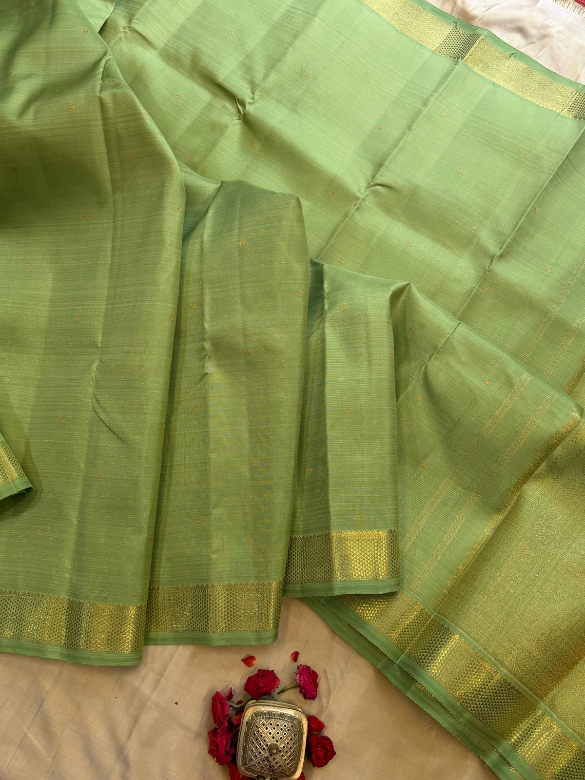 Elakai green Vairaoosi / pure Zari Kanjipuram silk