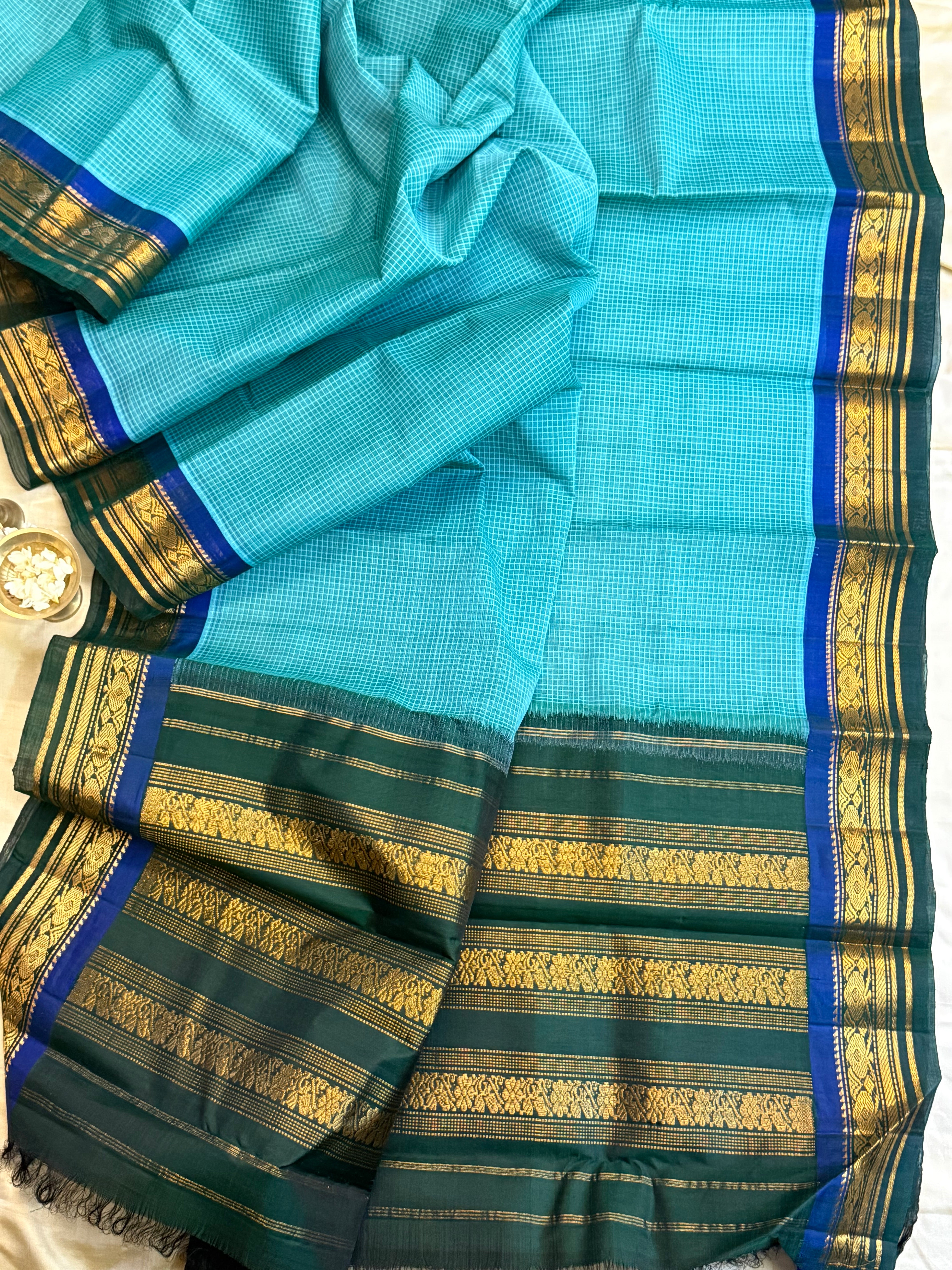 Turquoise blue and green korvai / Gadwal Cotton (No Blouse)
