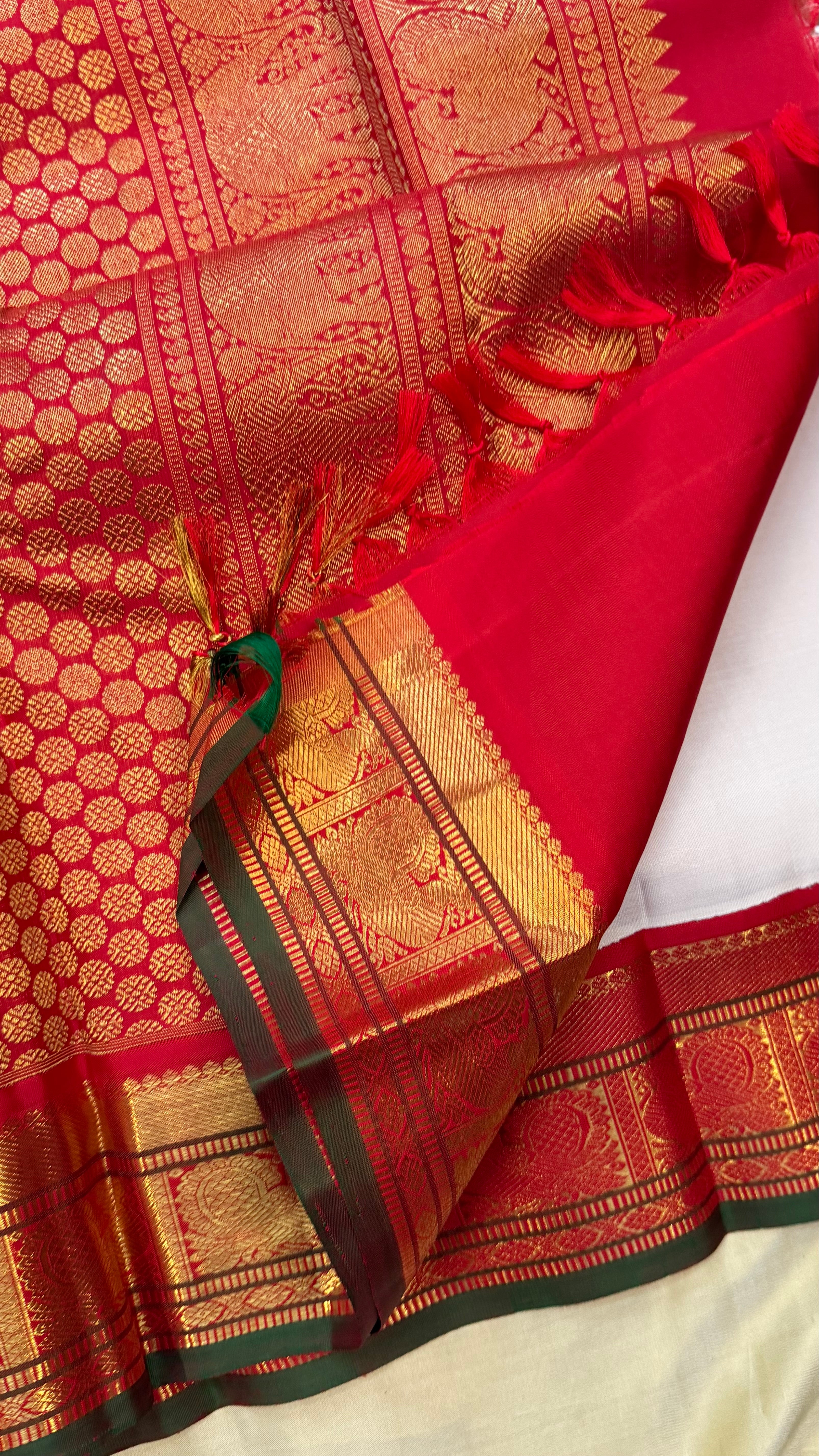 Off white and Red kai Korvai/Kanjipuram silk