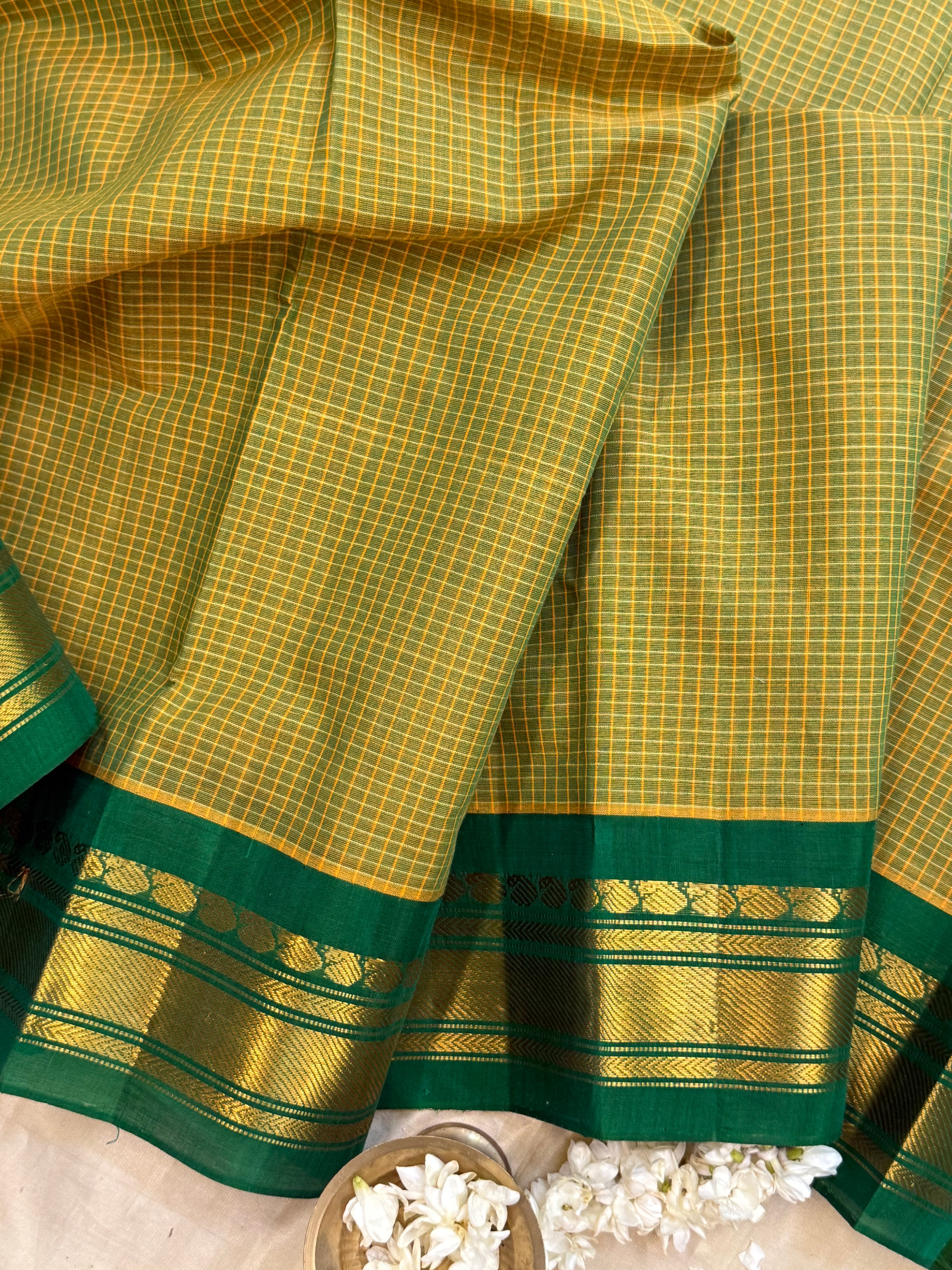 Olive green and dark green korvai / Gadwal Cotton ( No Blouse)