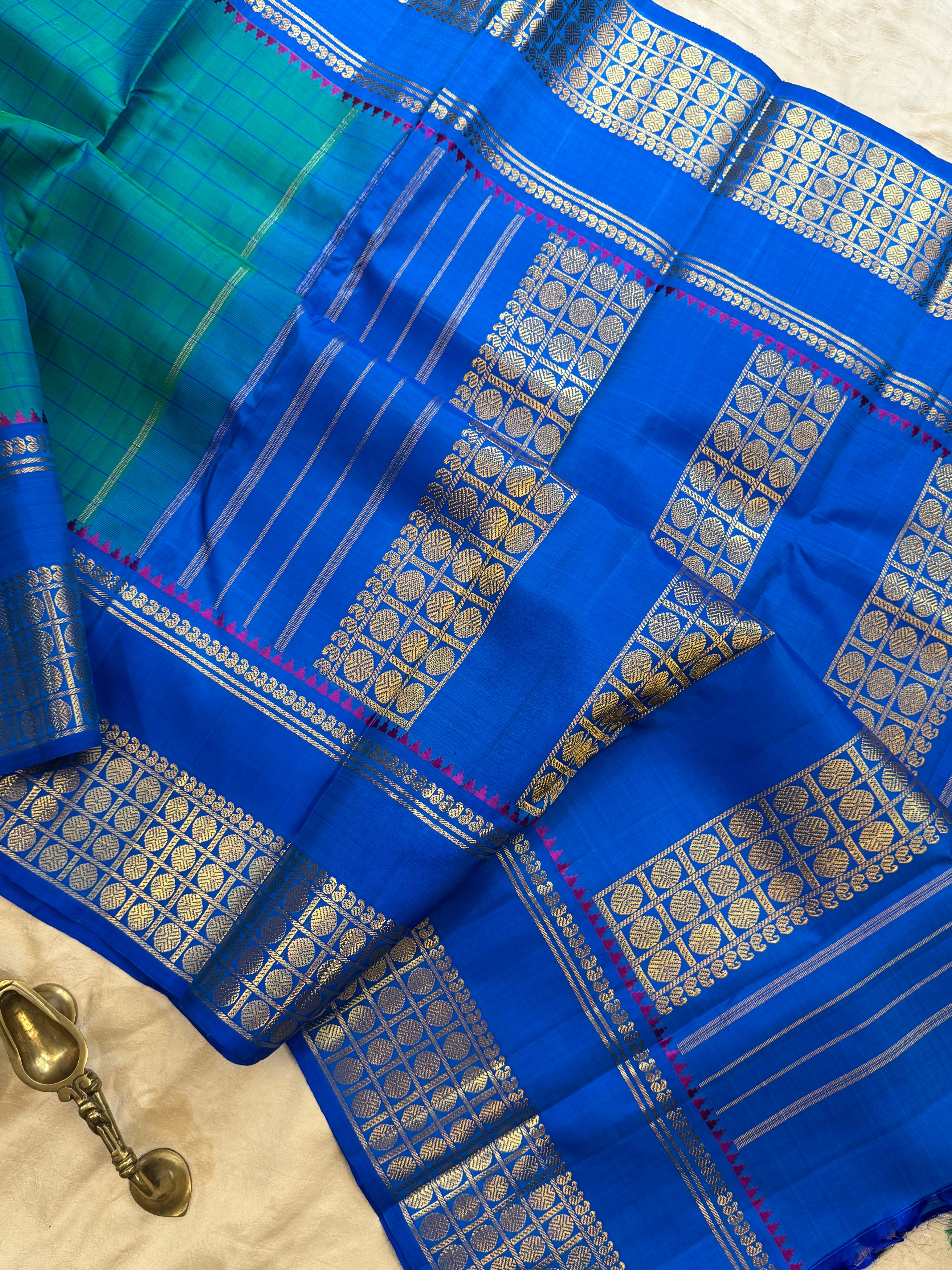 Nichyathartham edit : sea blue varisapet kanjipuram silk