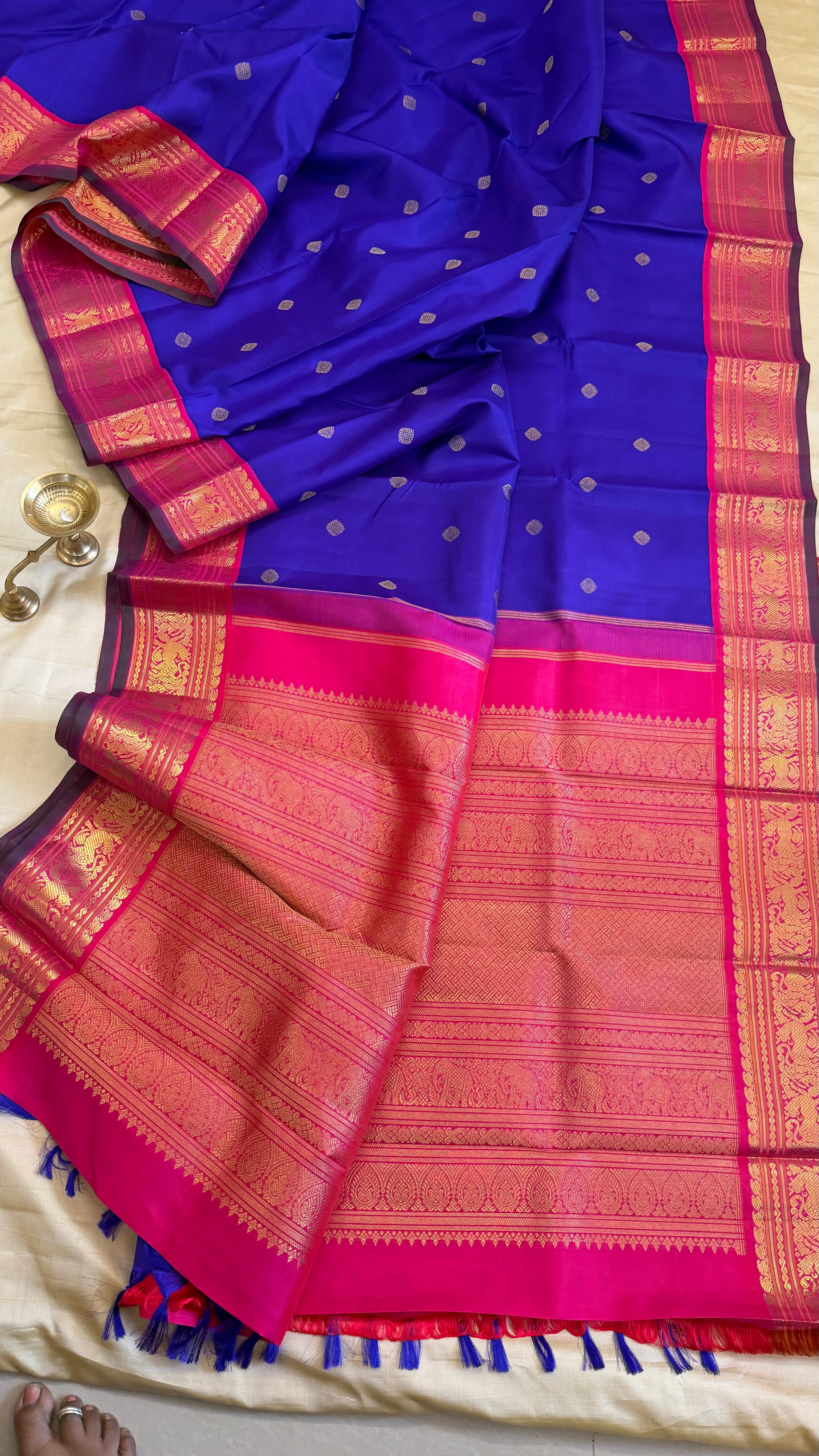 Purplish blue  and pink kai korvai/ kanjipuram silk