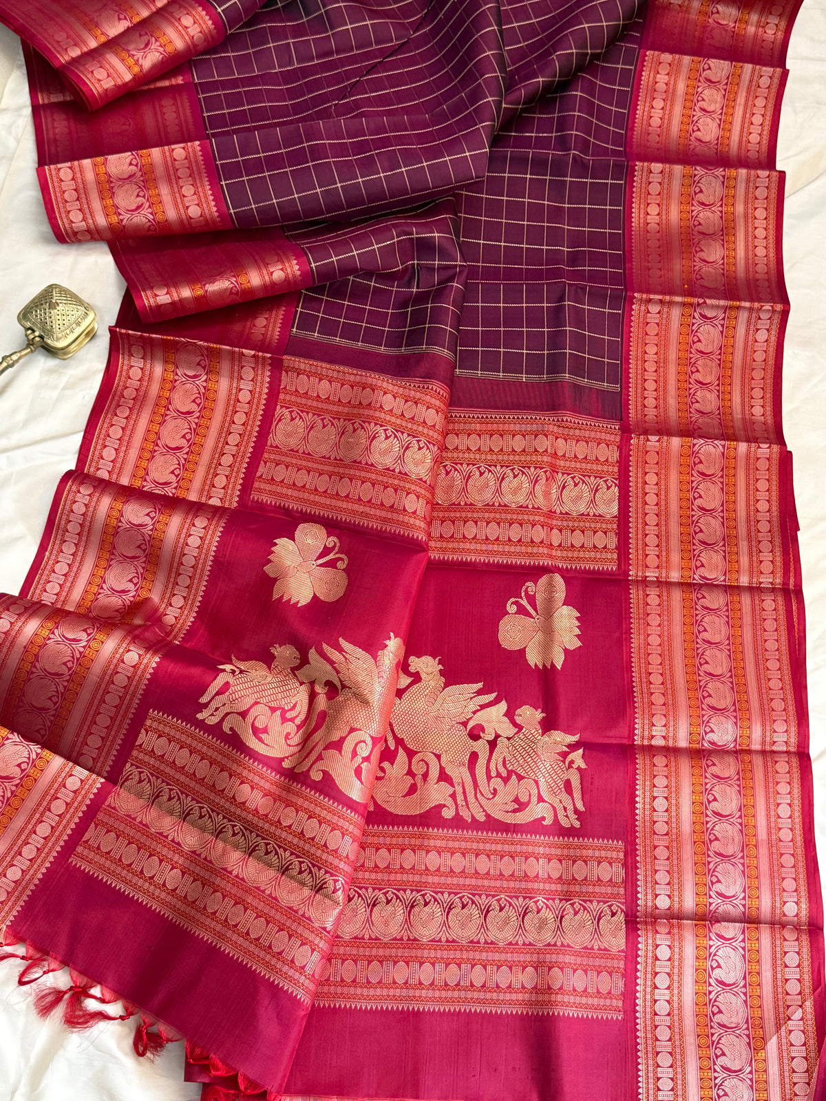 Paaku color shot red unique sorgavasal pallu/ Special edition kanjipuram silk