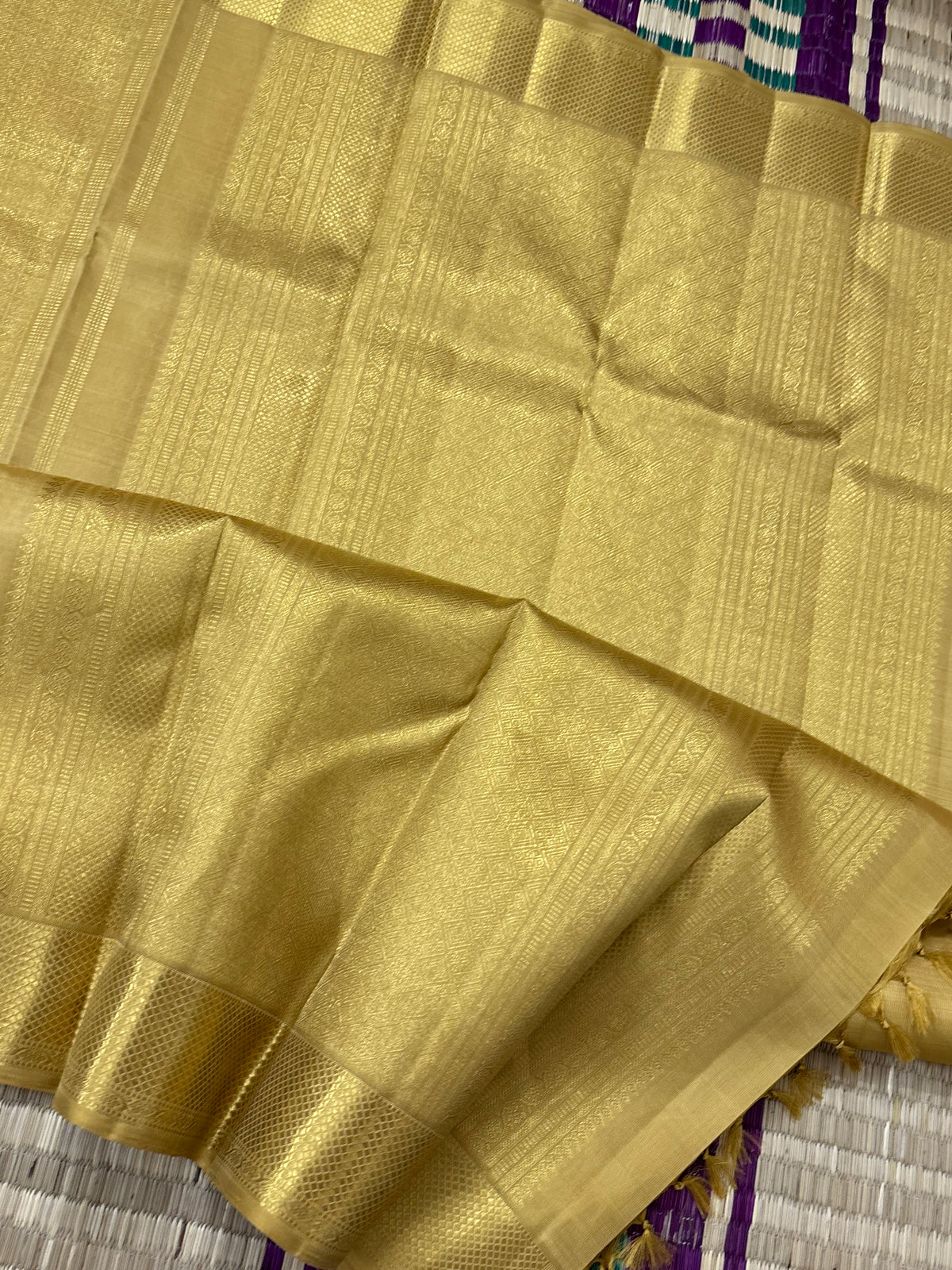Golden colour body small annam chakram burtta bridal pure zari/kanjipuram silk saree clsa 10141