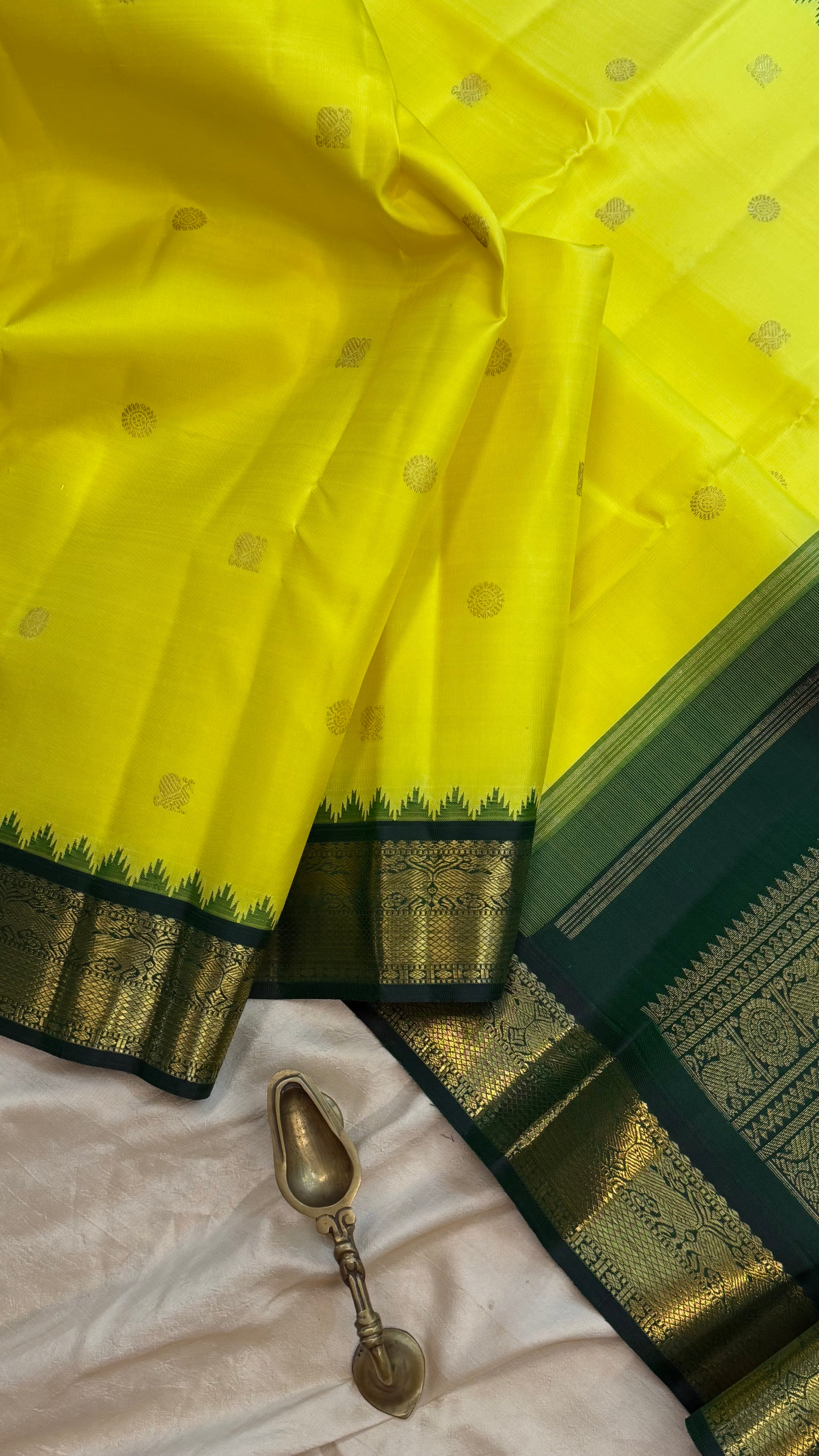 Lemon yellow   Korvai Kanjipuram silk