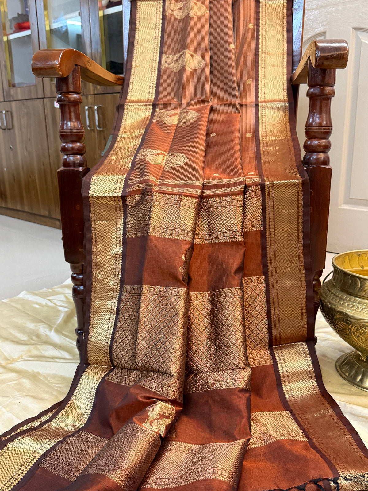 Premium silk cotton vairaoosi yazhli butta/ clsa 12392