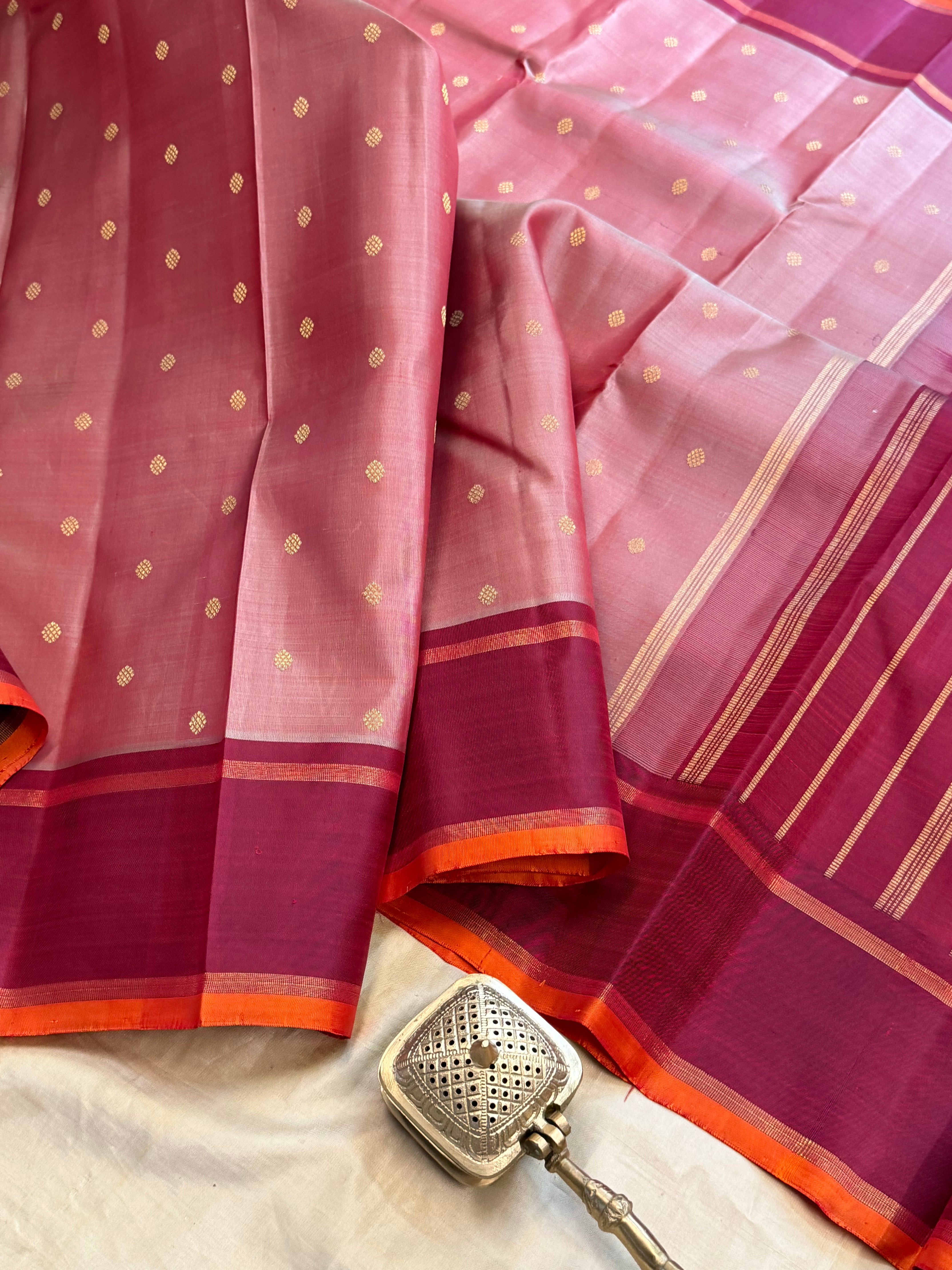 Permam :  Chikoo color Thodar Butta / Kanjipuram silk CL9145
