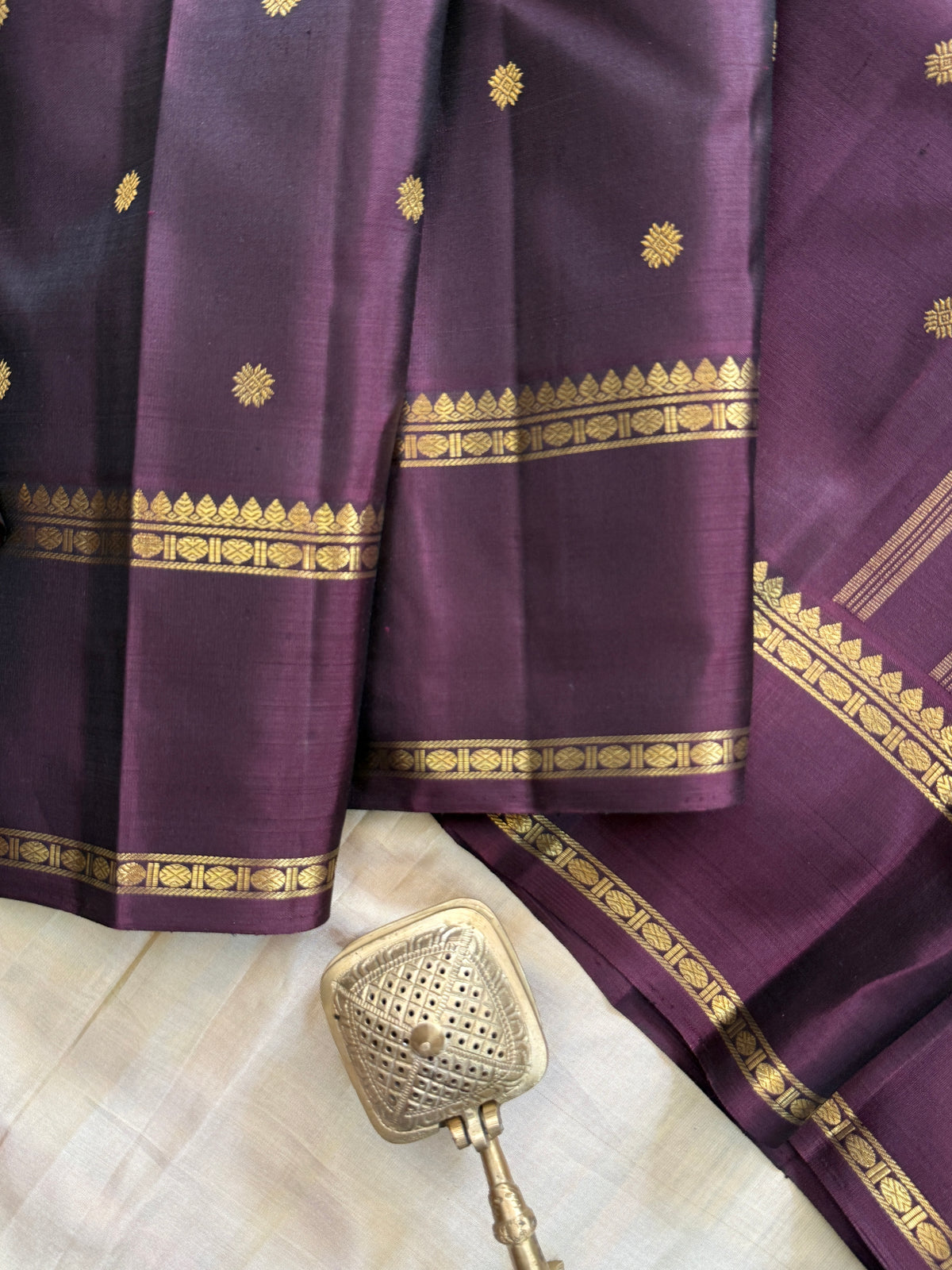 Paaku Rettapet Zari butta / kanjipuram silk saree clsa 11963