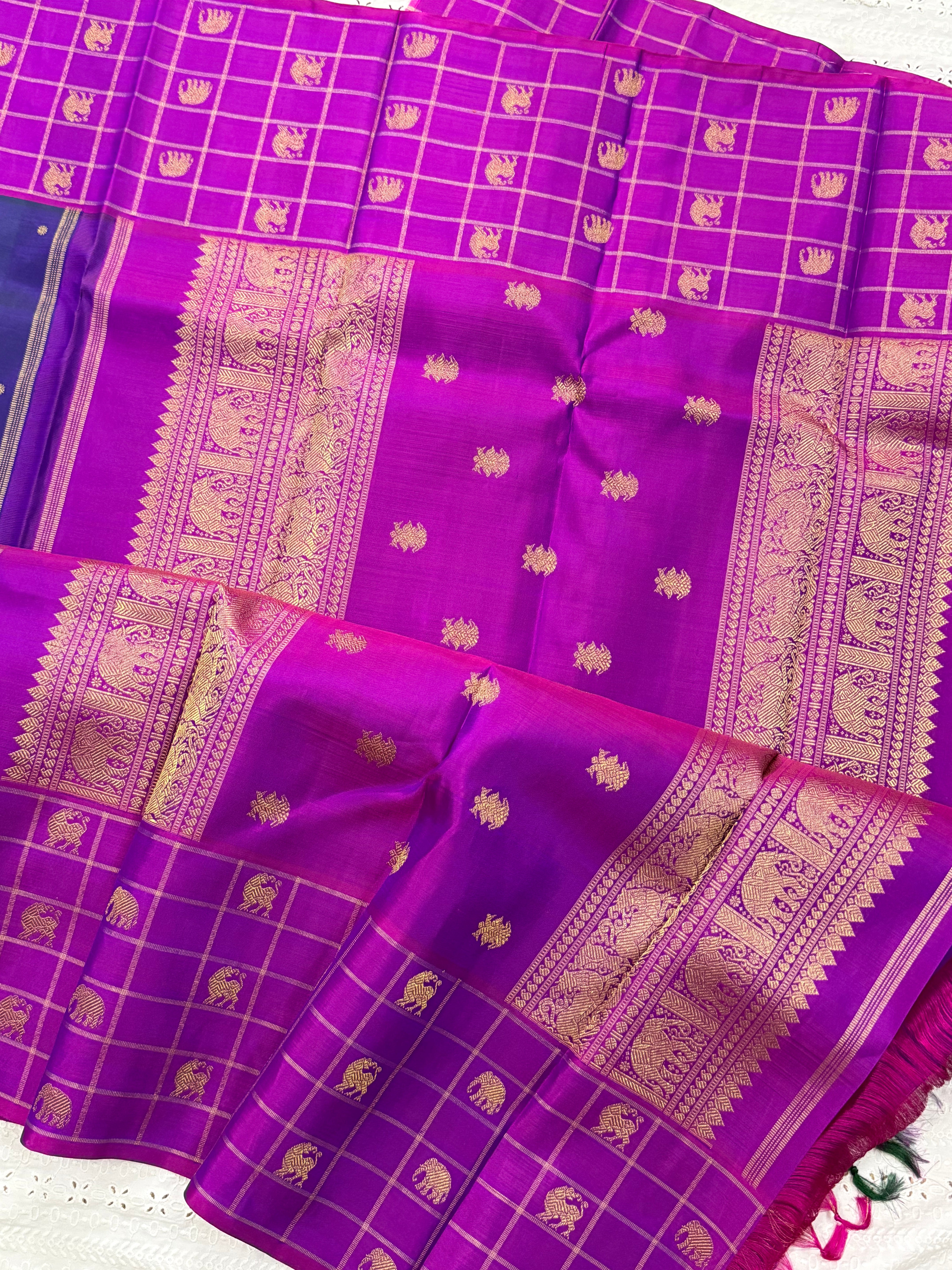 MAYILKAZHUTHU BORDER KATTAM BUTTA/KANJIPURM SILK SAREE CLSA 7234