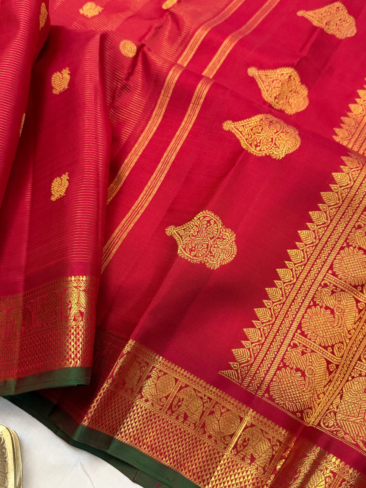 Navarathri - Day 4 Red Colour pure Zari Vairaoosi and butta/ Kanjipuram silk sree Clsa 11696