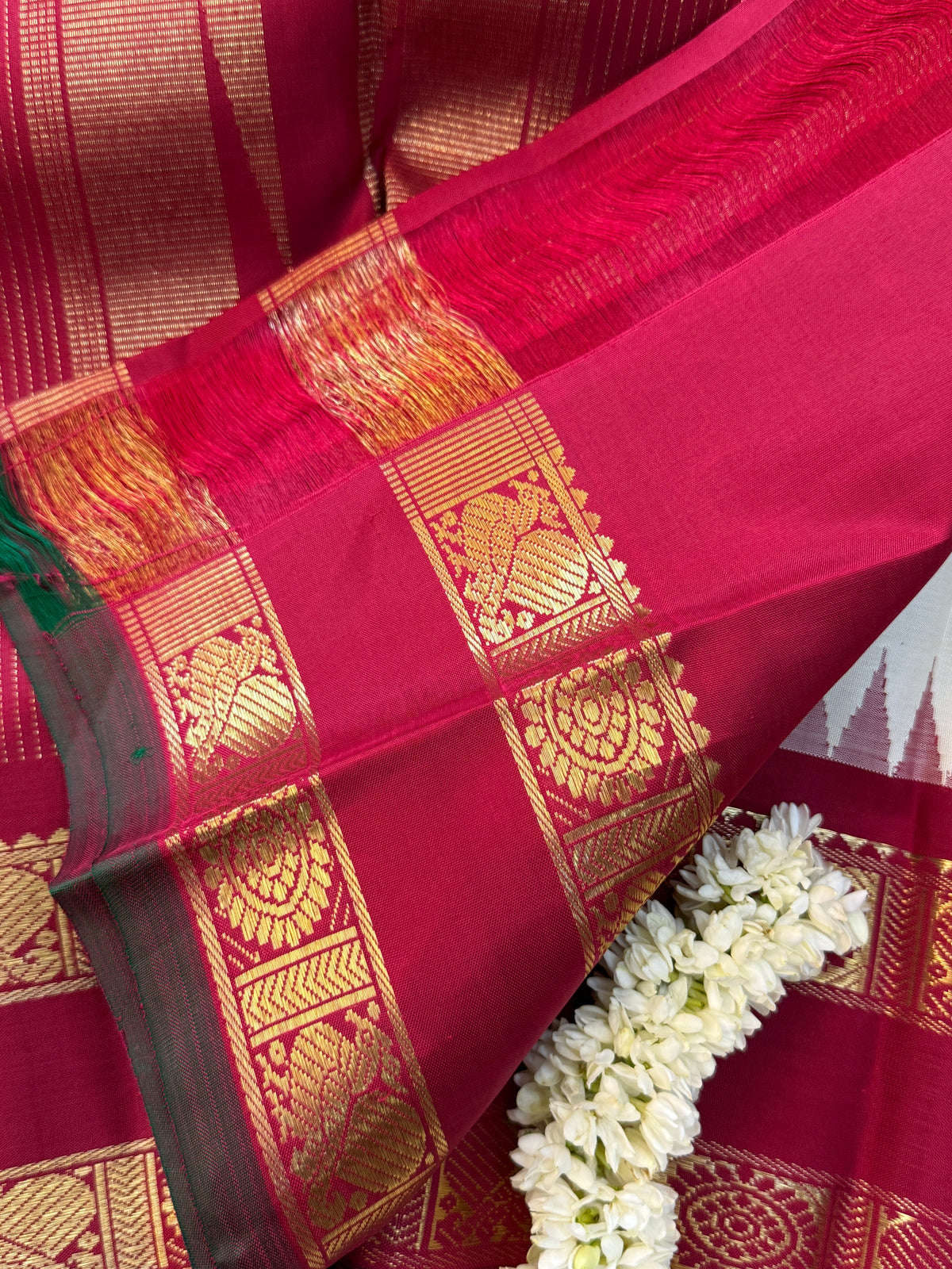 Off white with Rettapet Korvai / kanjipuram silk saree clsa 6309