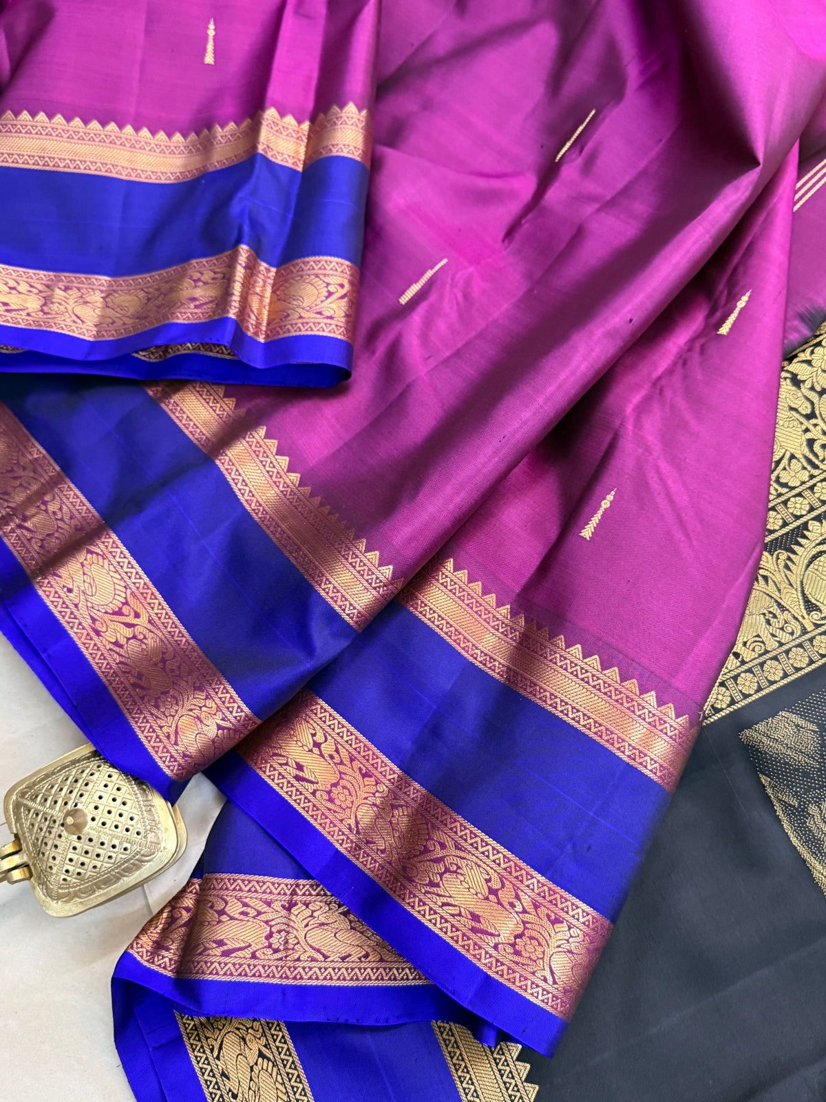 special edition- unique pallu and pure silk sarees clsa 12585