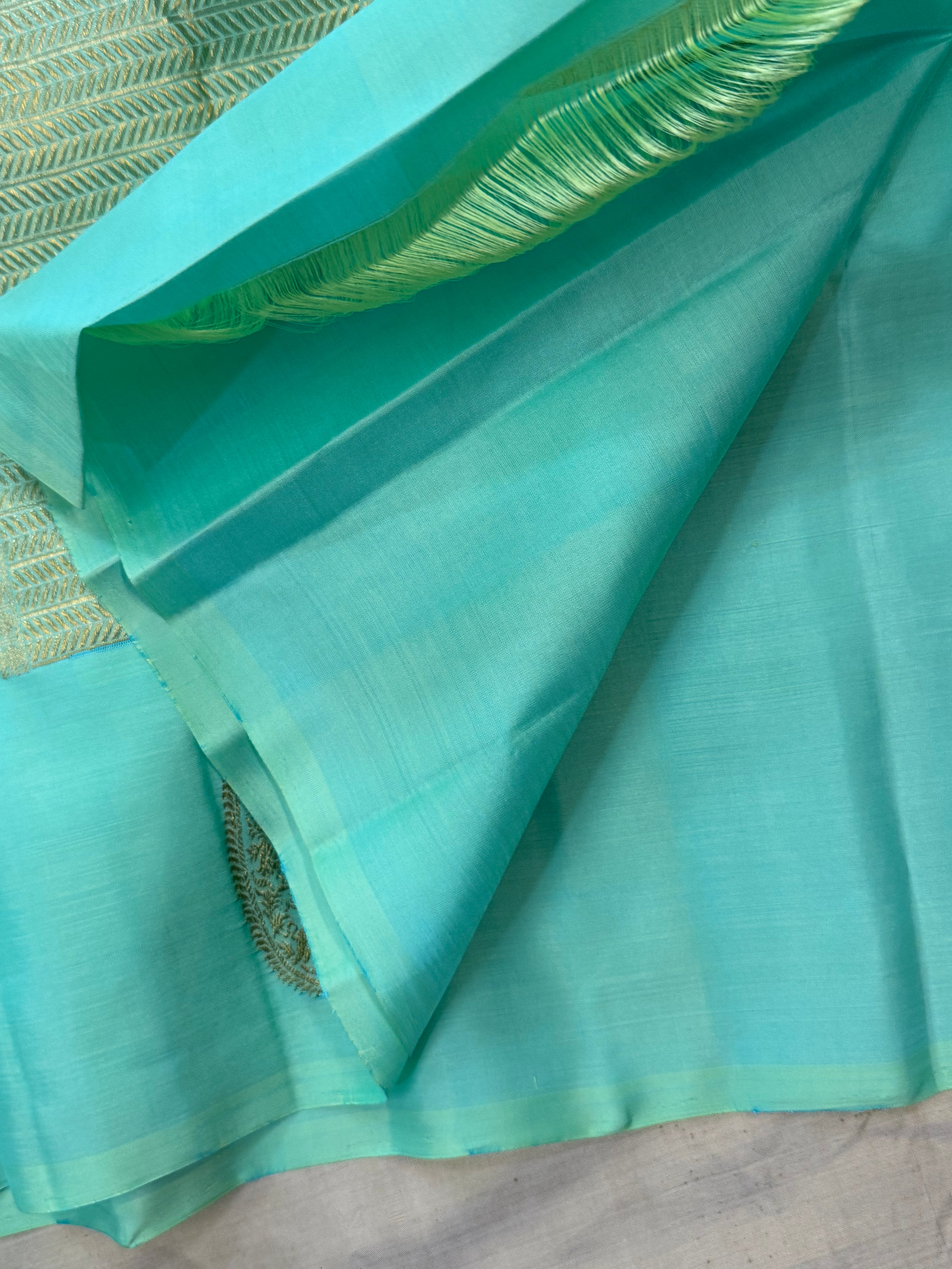 Sea green borderless/ Arani silk