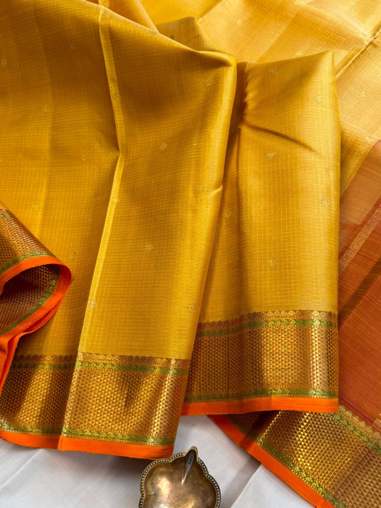 Golden yellow pure Zari Kattam / kanjipuram silk saree CLSA 10356