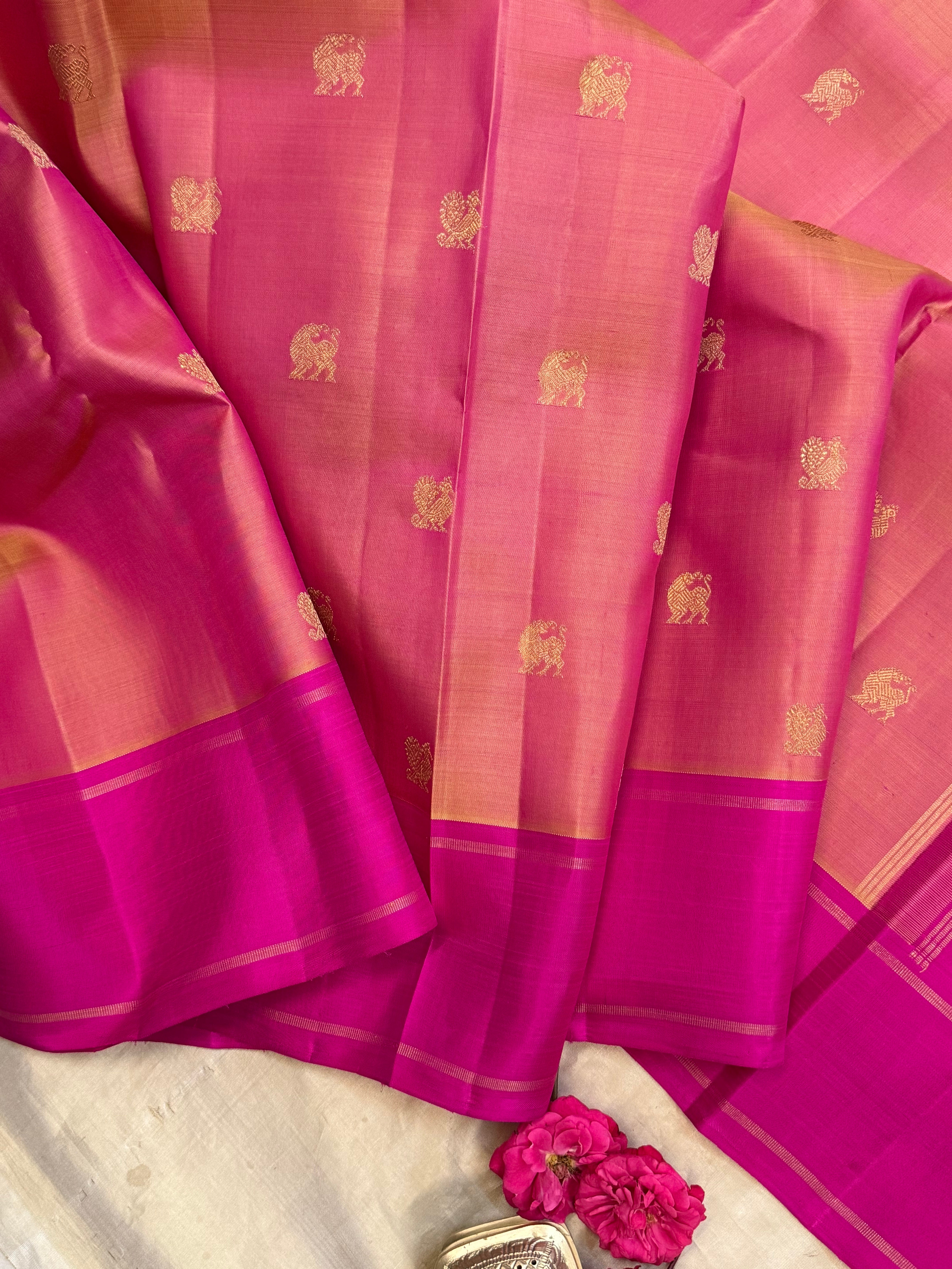 Red shot pink yazhli butta unique pallu / Kanjipuram silk CLSA8224