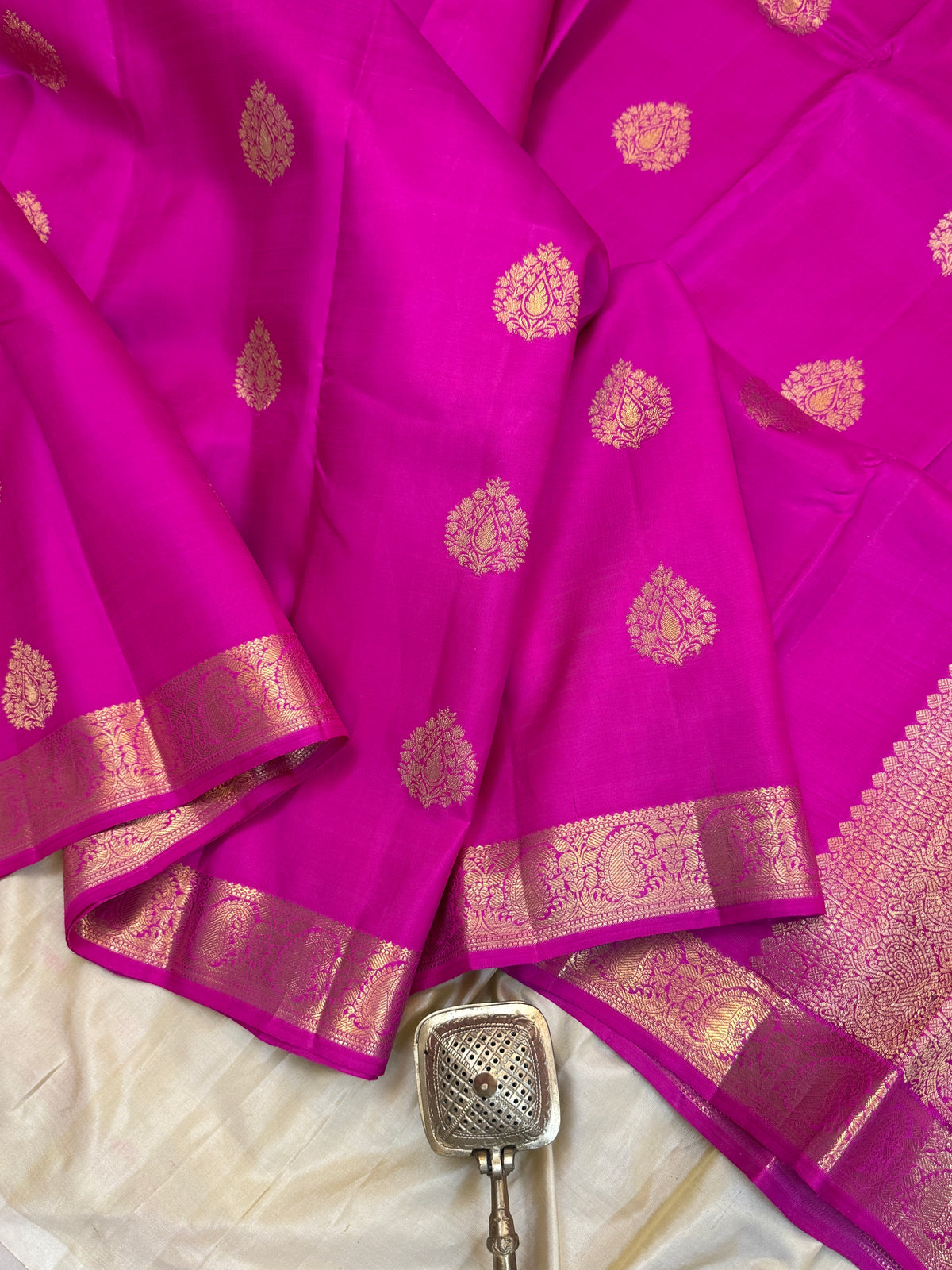 Pink Zari butta/Aarani silk clsa 11007