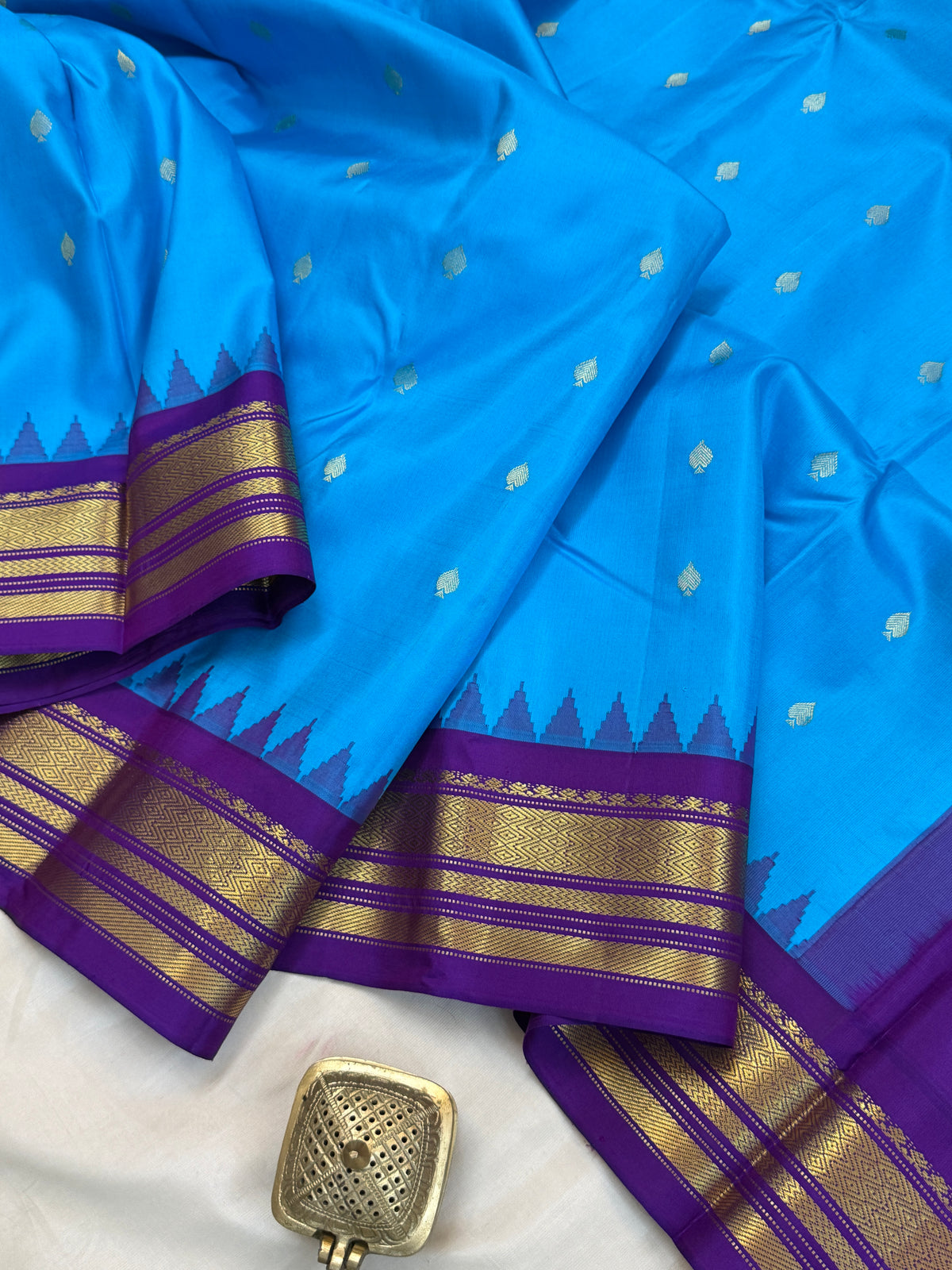 Gadwal silk Dark sky blue temple Korvai clsa 9301
