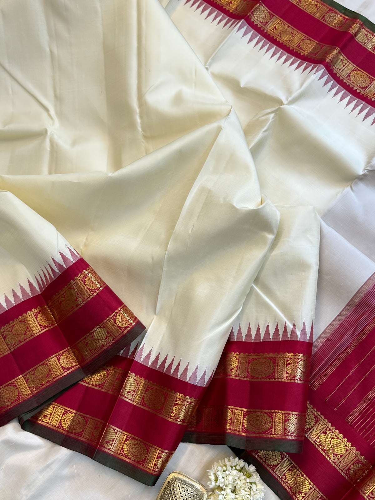 Off white with Rettapet Korvai / kanjipuram silk saree clsa 6309