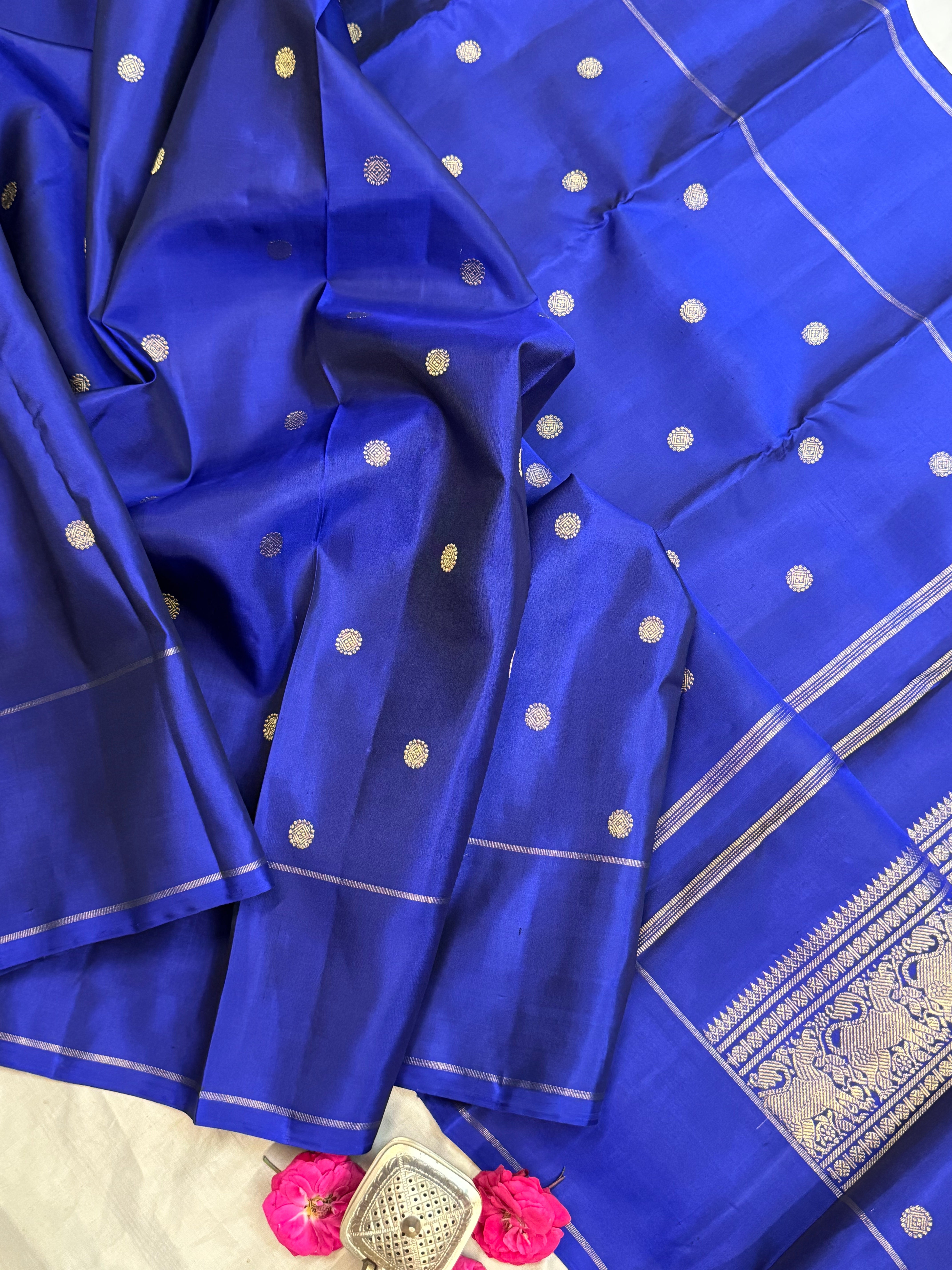 Ms blue kamalam butta / Kanjipuram silk CLSA9147