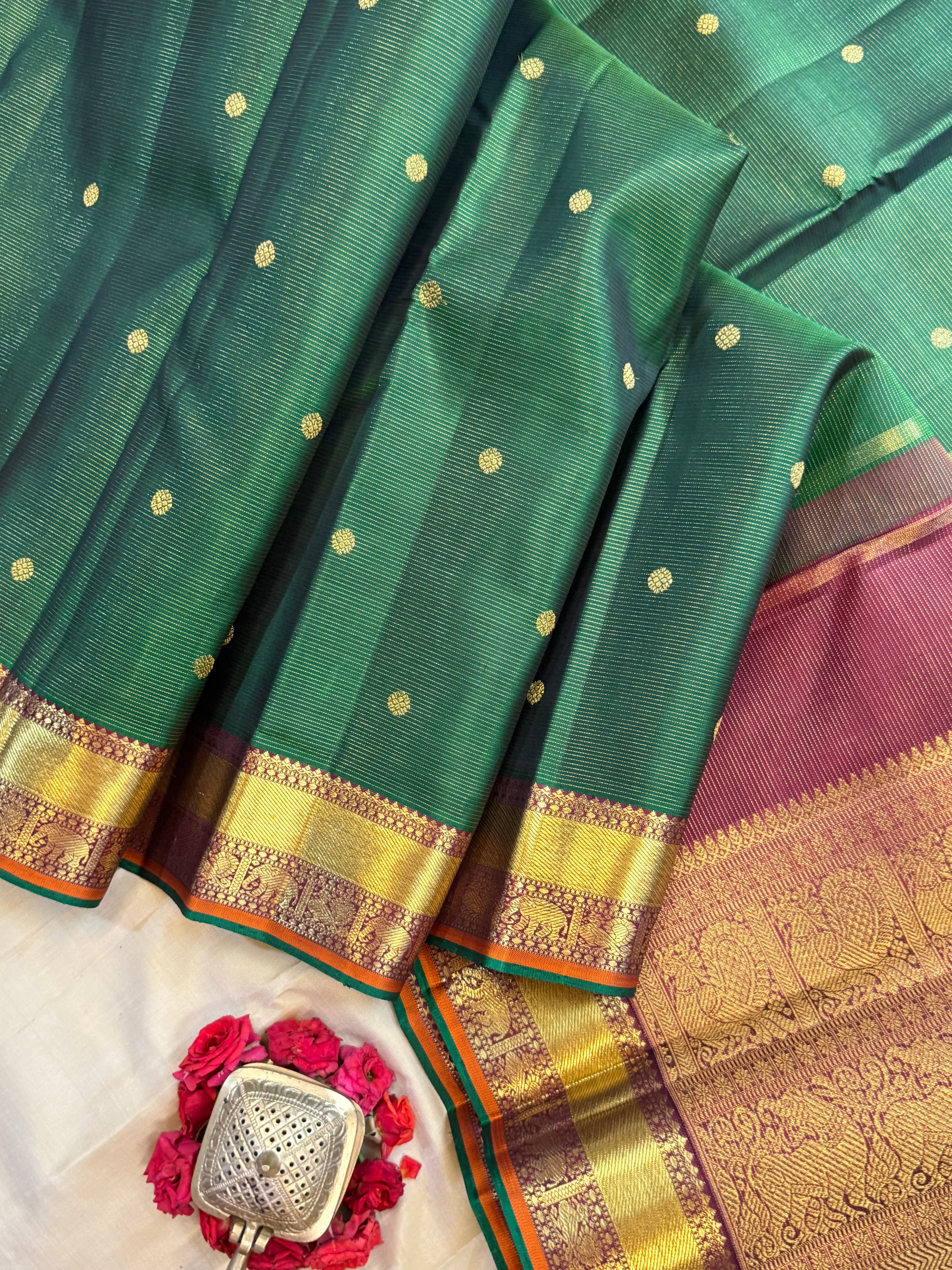 Dark green Vairaoosi / pure Zari Kanjipuram silk