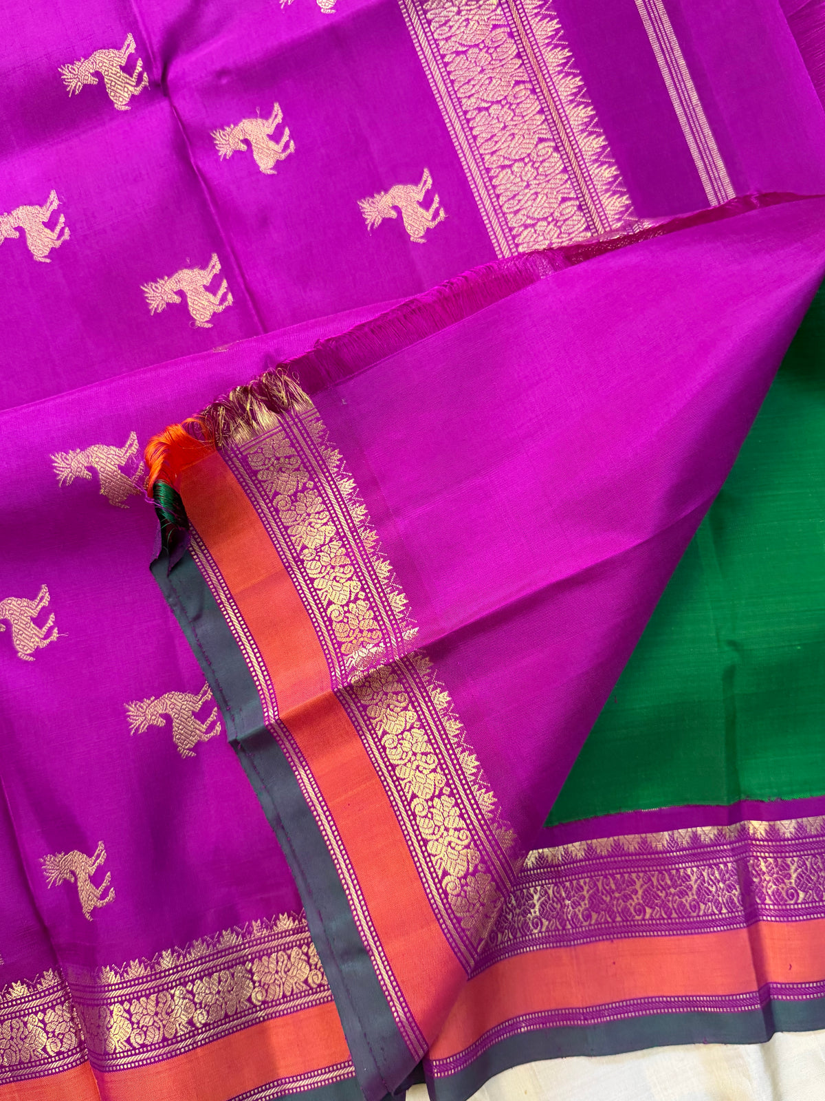 Colours of Navarathri green maan Butta Korvai  / pure Kanjipuram silk