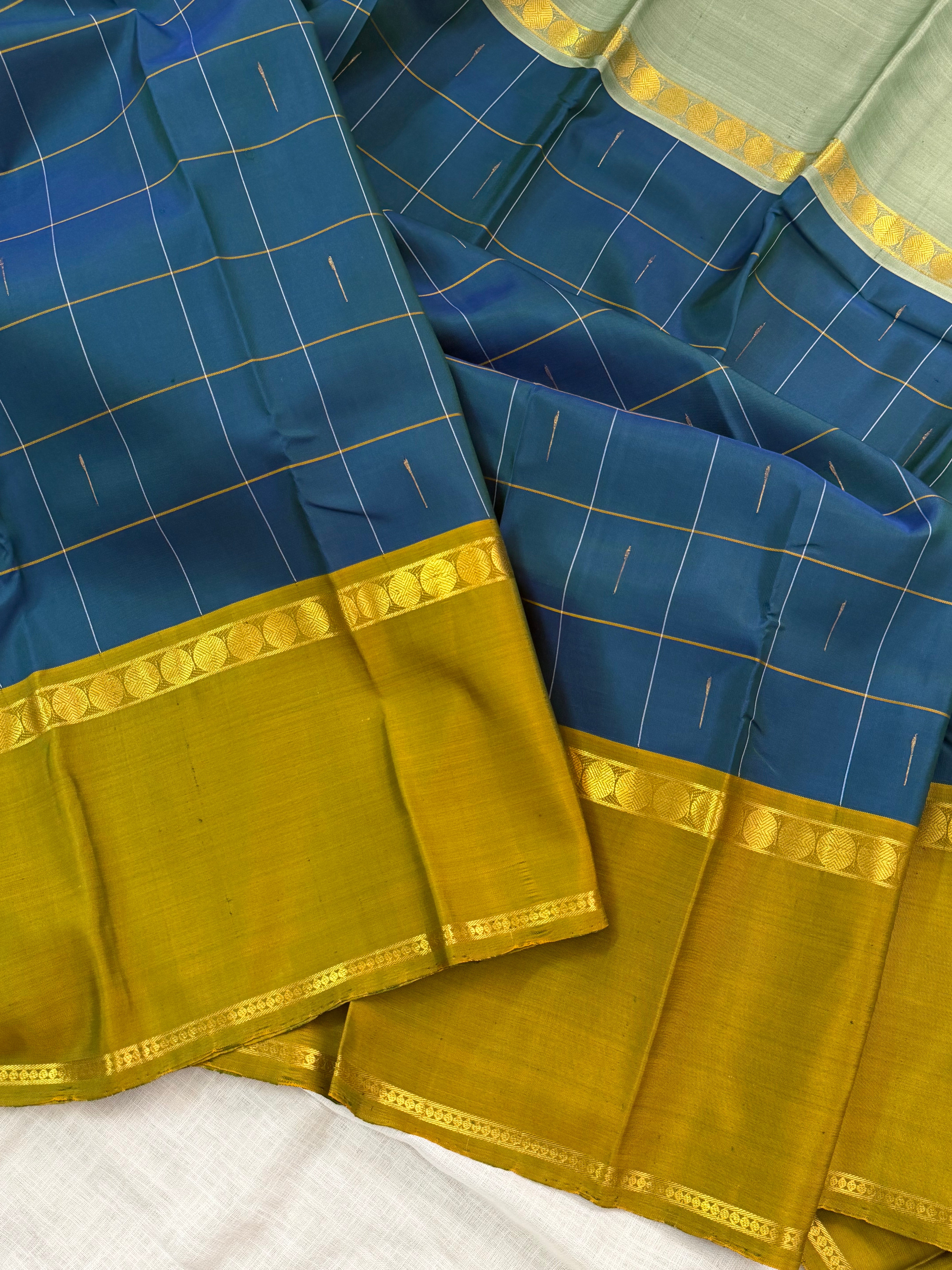 Ganga Jamuna kattam Butta  / Arani silk