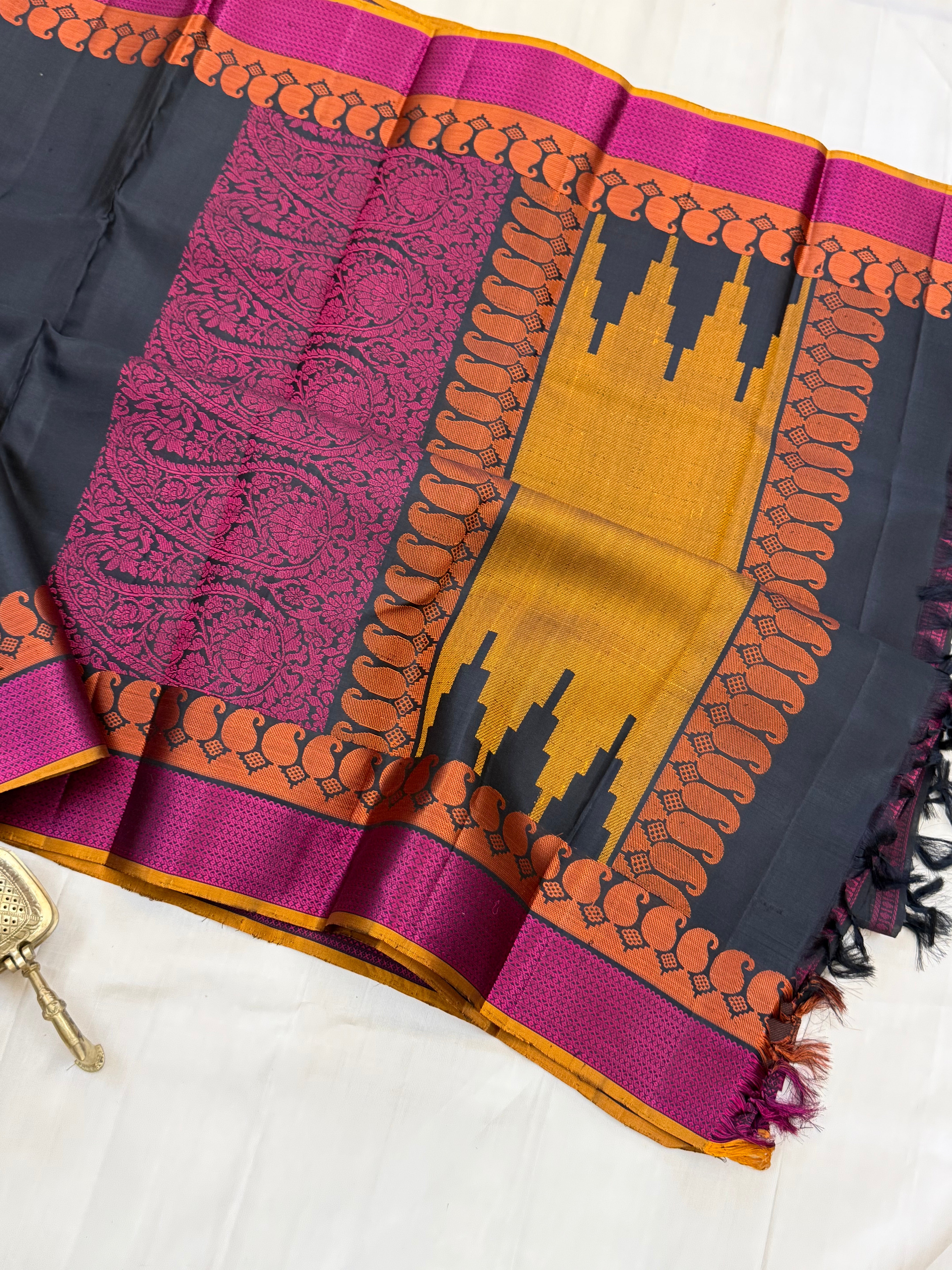 Black manga pet/ Varnangal Thread work  / CLSA11270