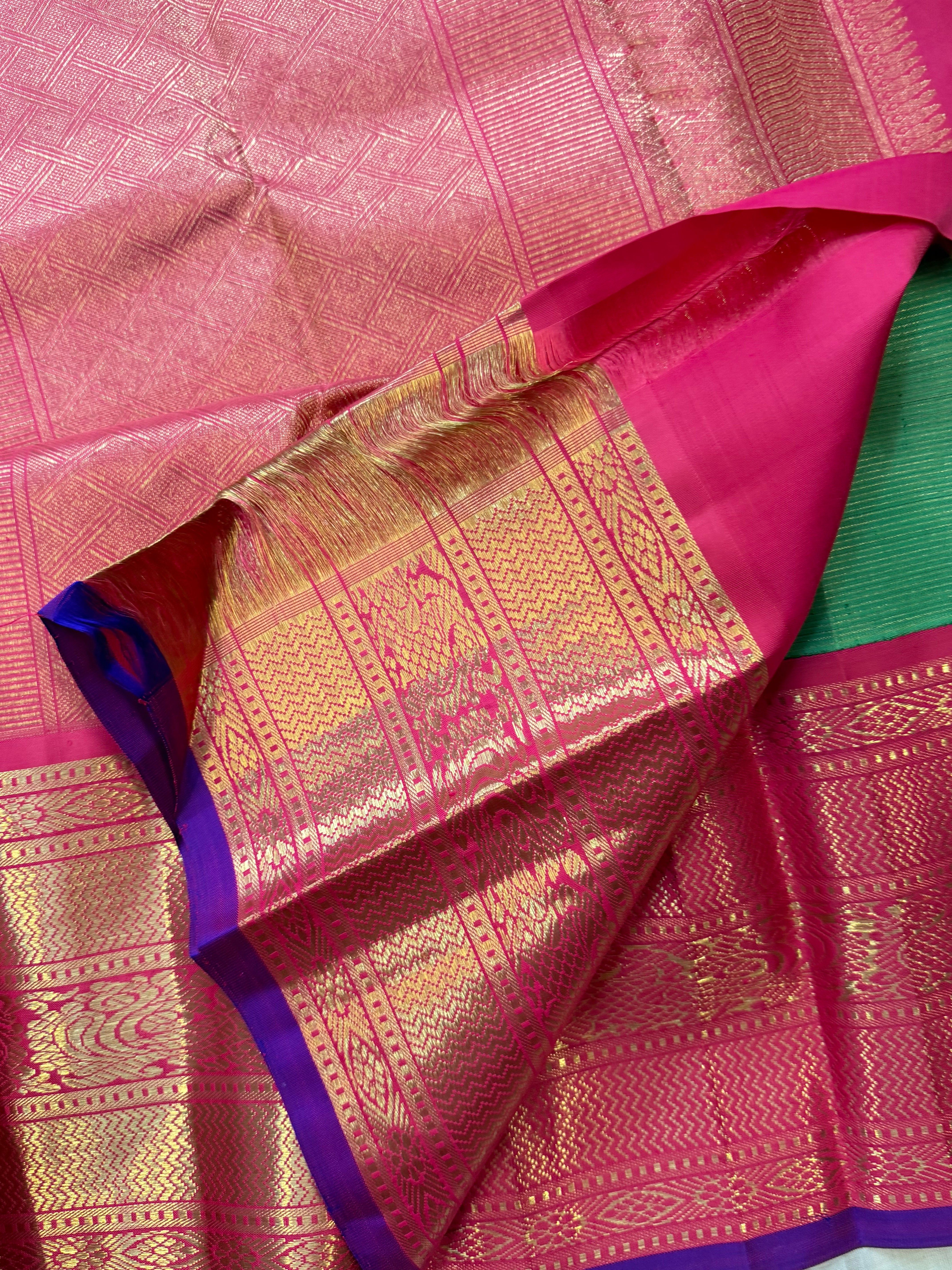 Elakai green Korvai   Vairaoosi / pure Zari Kanjipuram silk