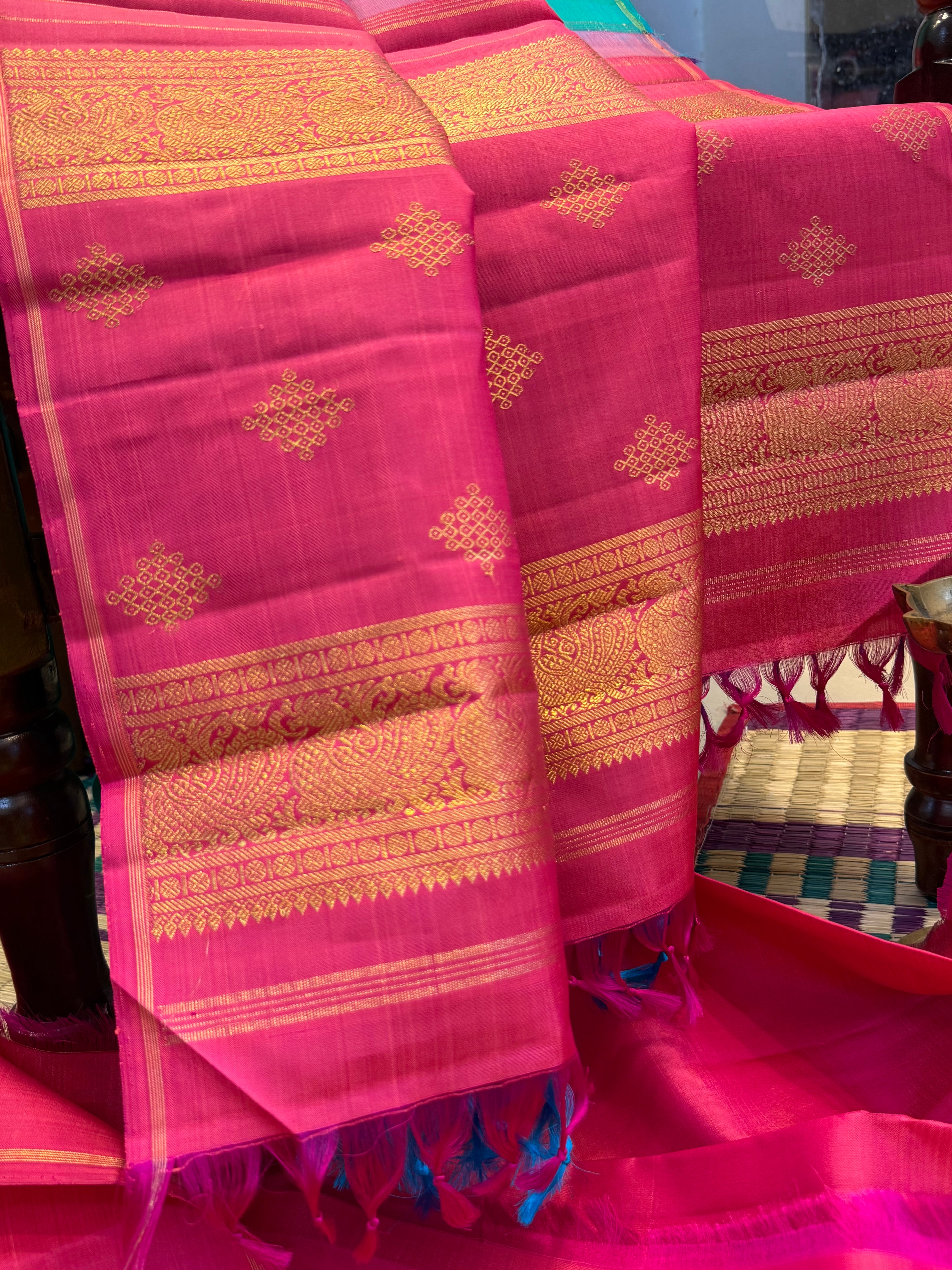 Sea green annam and chakram butta borderless/ Kanjipuram silk CL9892