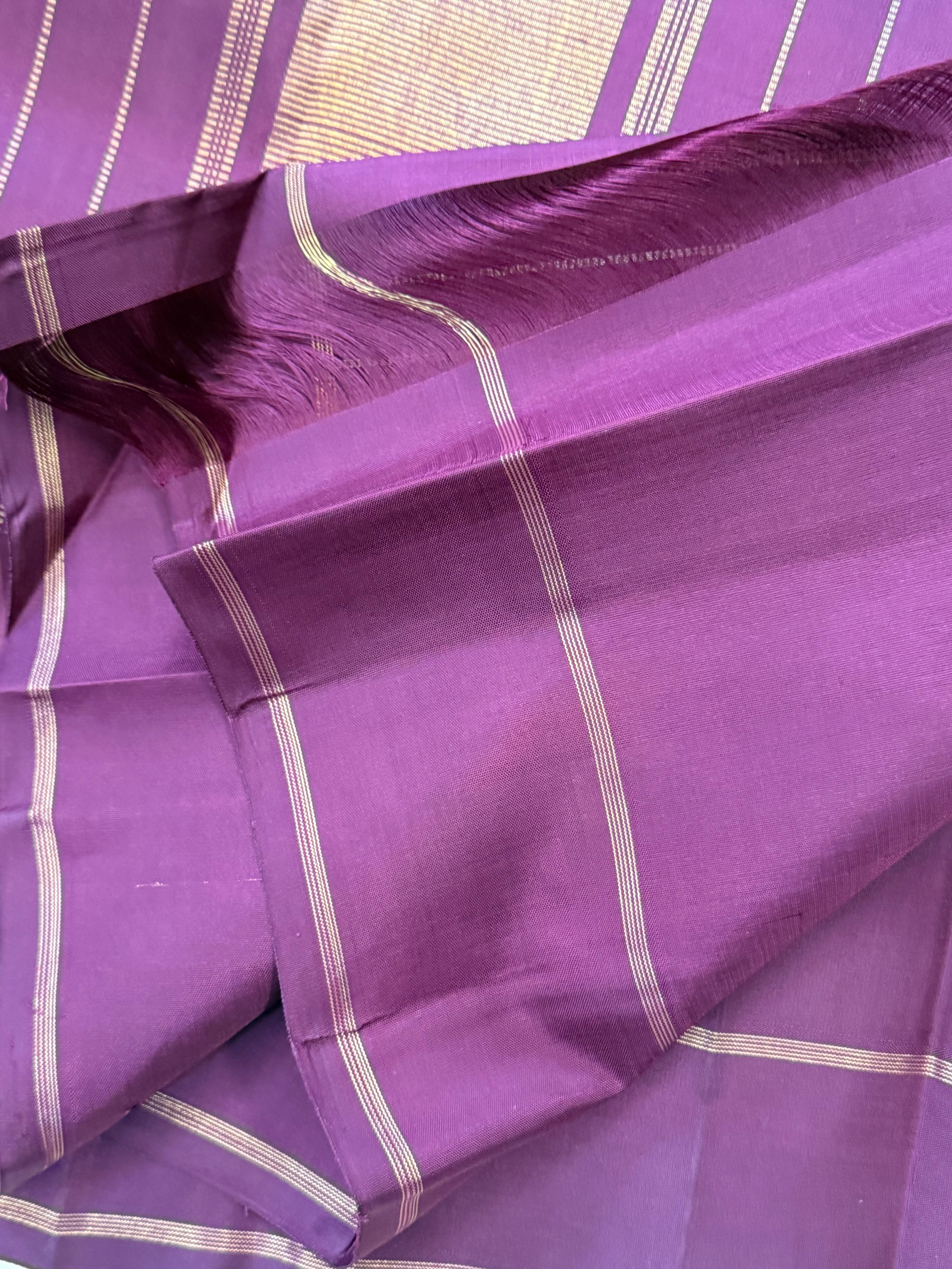 Paaku kamalam butta/ Kanjipuram Silk
